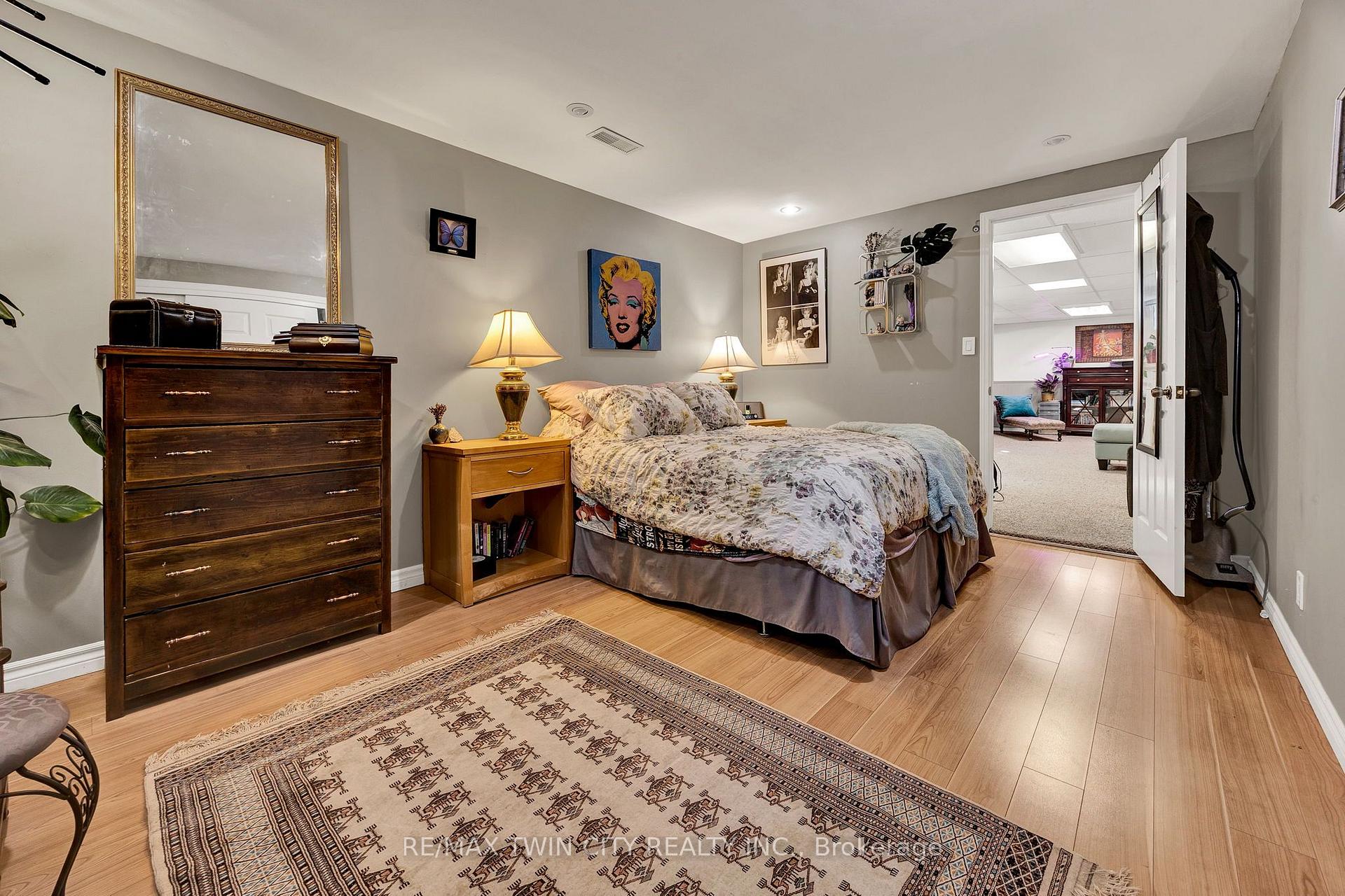 Photo 20 of 240 Willowdale Avenue, Waterloo, Lincoln Village — HOMEH