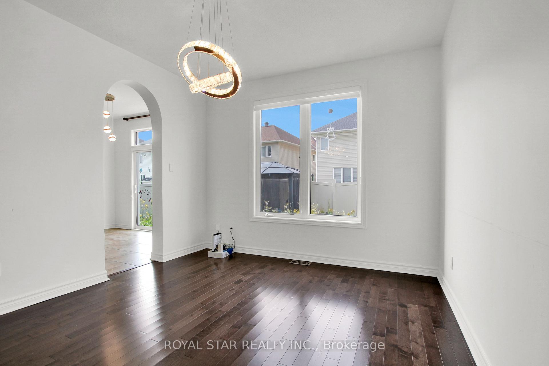 Photo 8 of Unit 1, 115 Tapestry Drive, Ottawa, Barrhaven - Strandherd — HOMEH