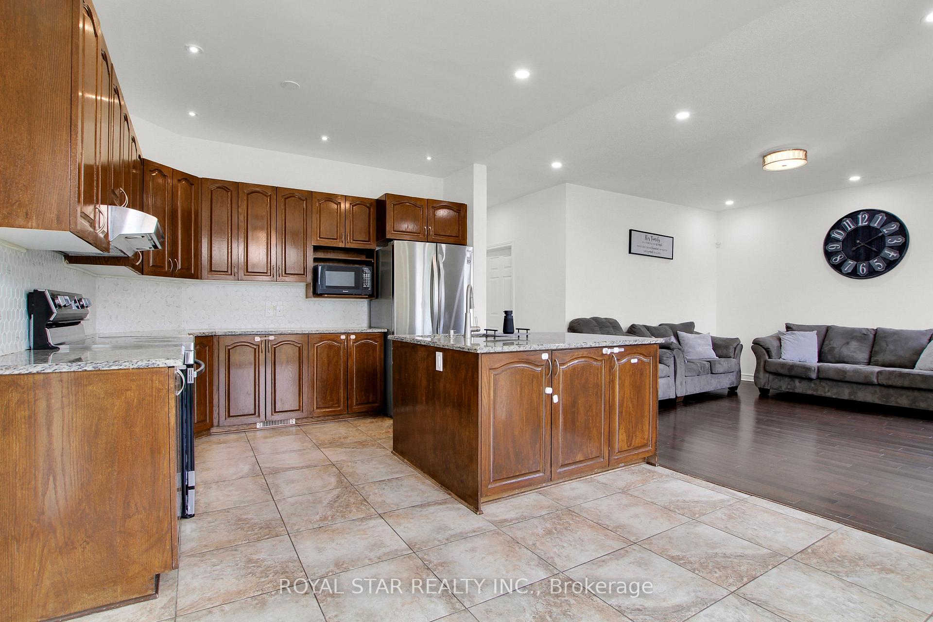 Photo 10 of Unit 1, 115 Tapestry Drive, Ottawa, Barrhaven - Strandherd — HOMEH