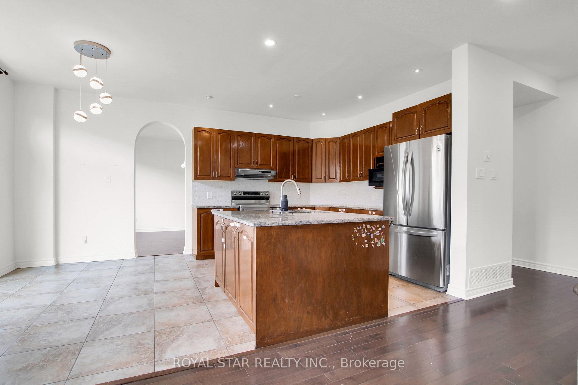 Photo 13 of Unit 1, 115 Tapestry Drive, Ottawa, Barrhaven - Strandherd — HOMEH