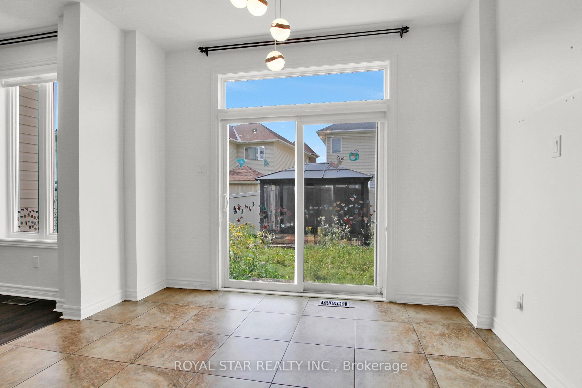 Photo 18 of Unit 1, 115 Tapestry Drive, Ottawa, Barrhaven - Strandherd — HOMEH