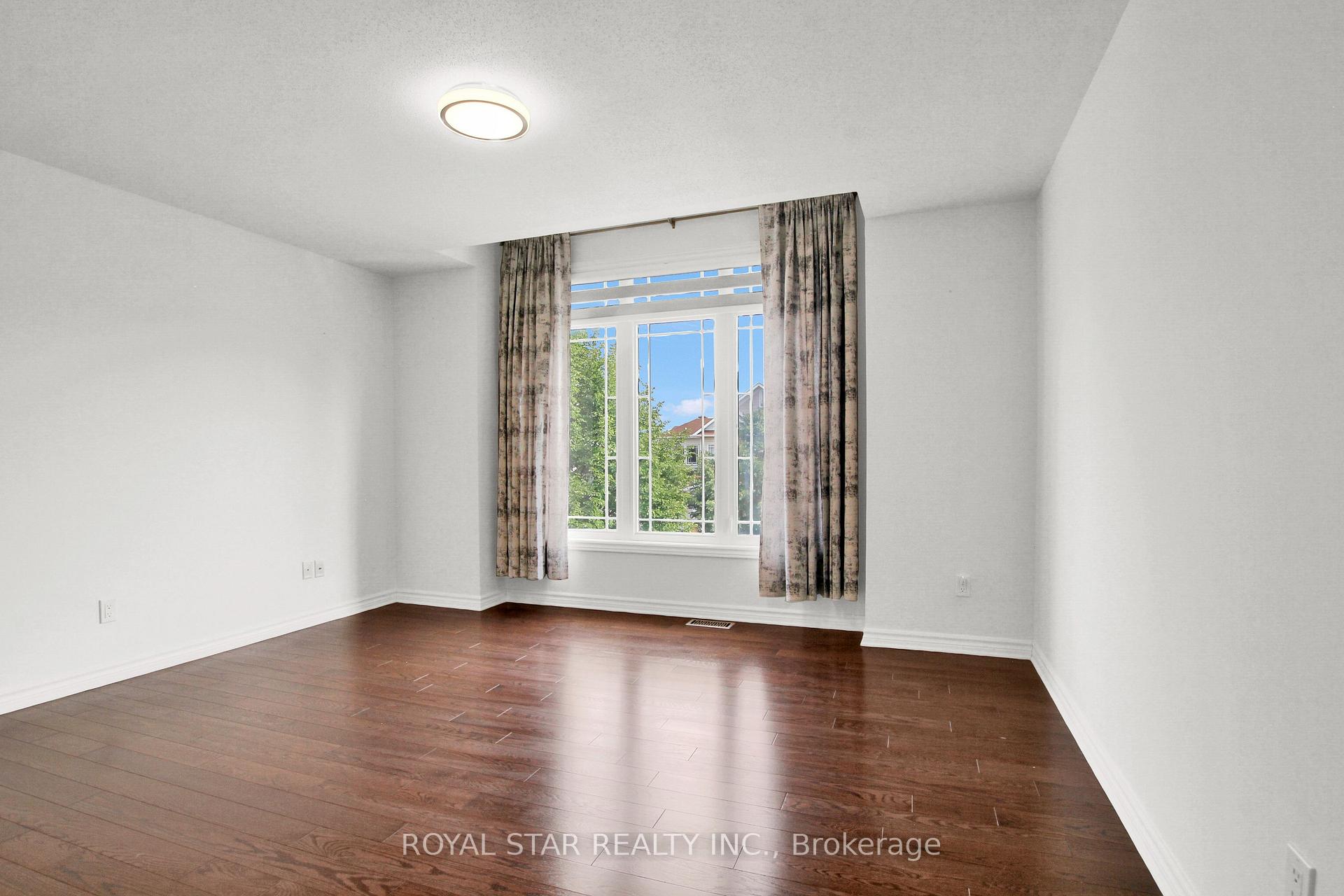Photo 32 of Unit 1, 115 Tapestry Drive, Ottawa, Barrhaven - Strandherd — HOMEH