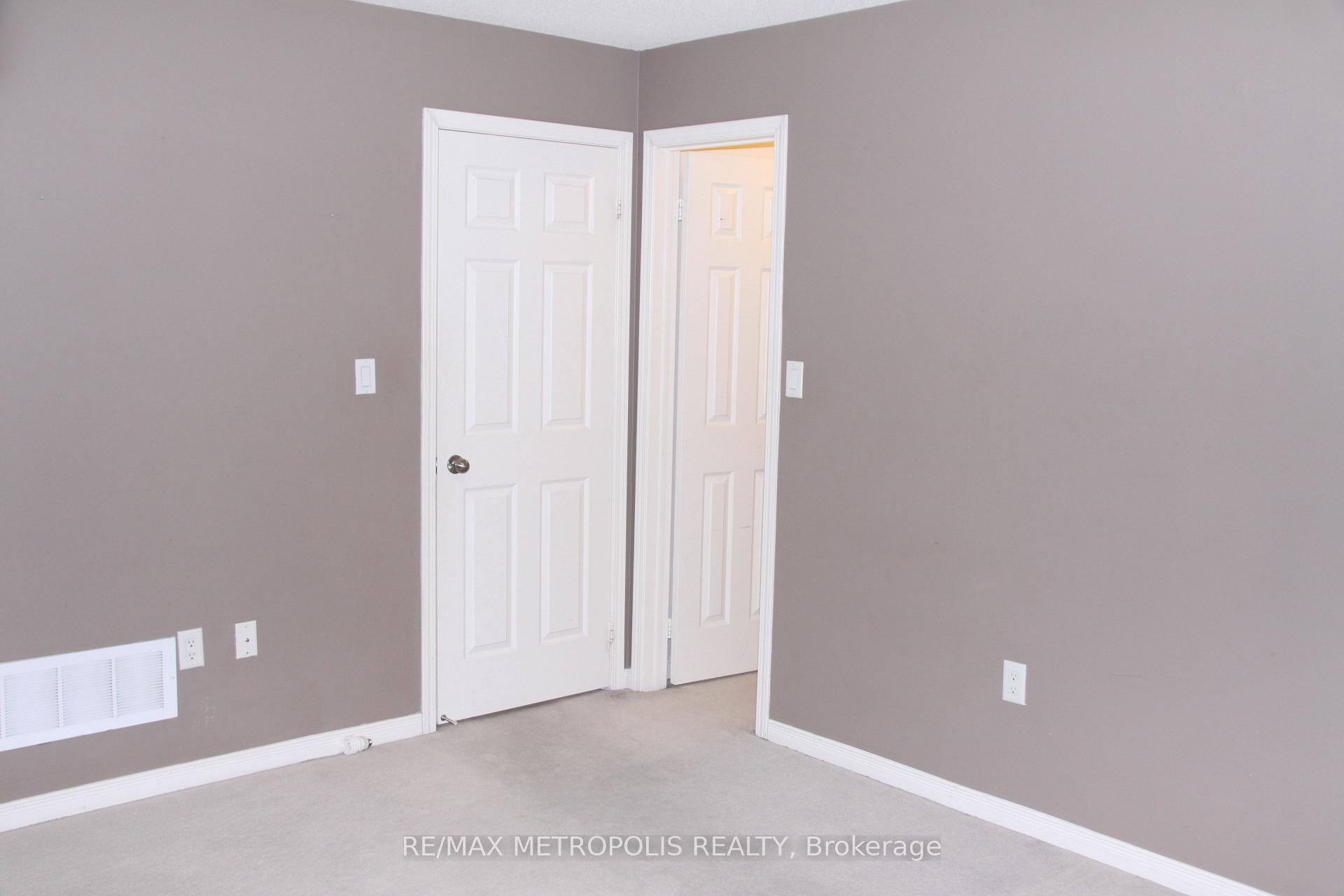 Photo 8 of Unit 31, 2127 Bur Oak Avenue, Markham, Greensborough — HOMEH