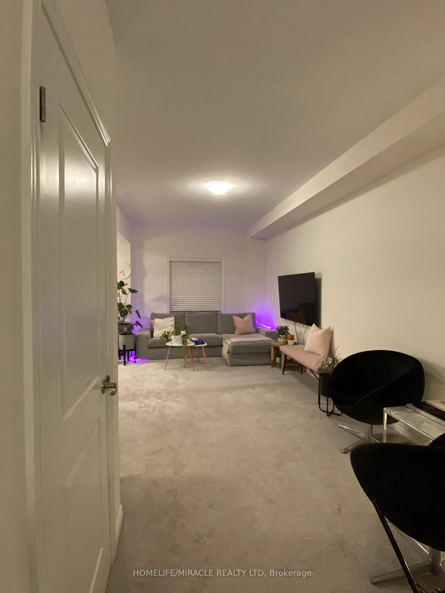 Photo 5 of 135 Flagg Avenue, Brant, Paris — HOMEH