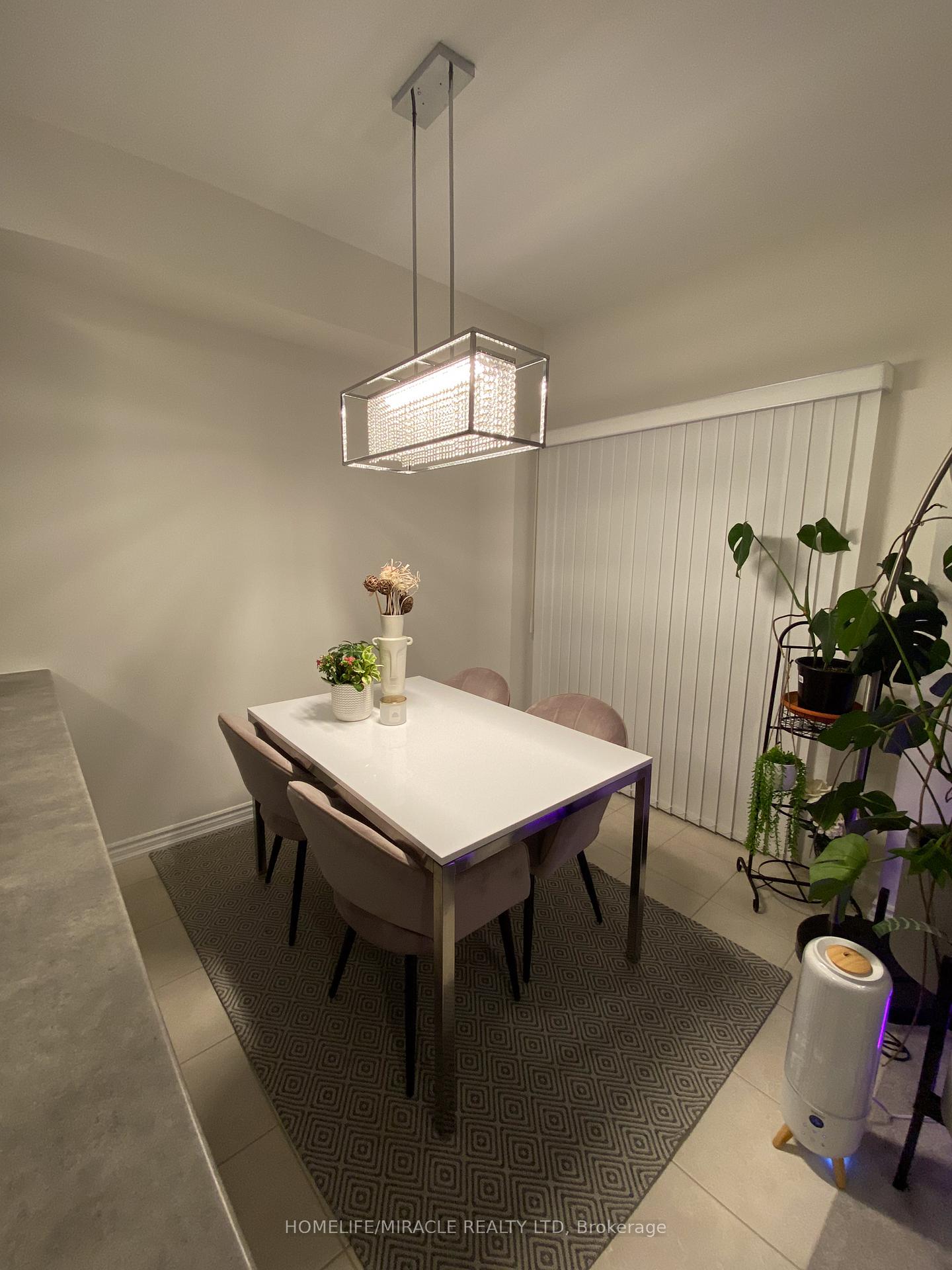 Photo 10 of 135 Flagg Avenue, Brant, Paris — HOMEH