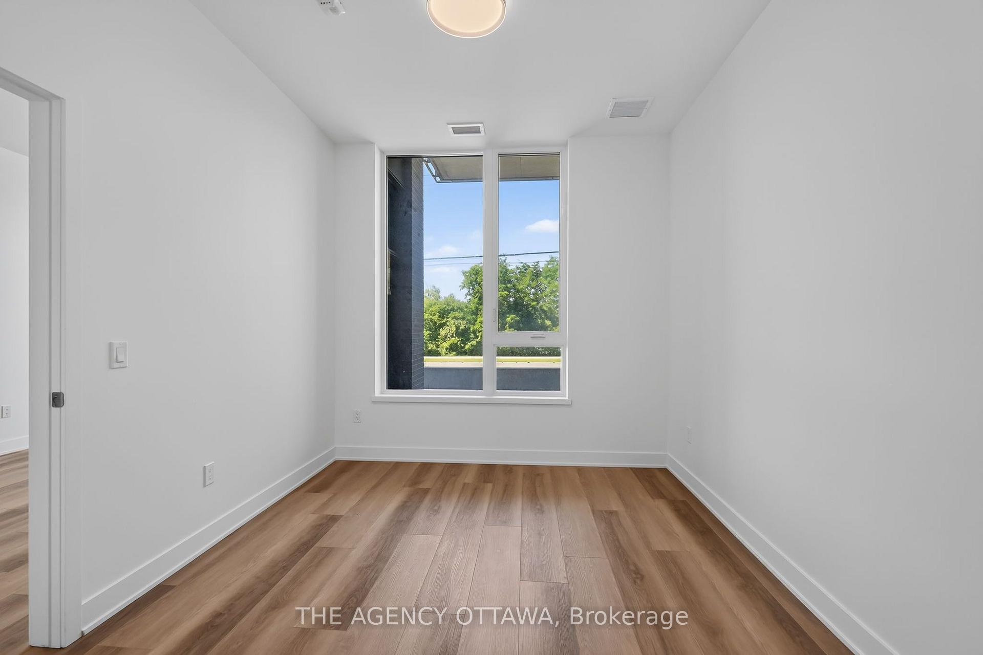 Photo 14 of Unit 105, 3085 Riverside Drive, Ottawa, Mooneys Bay/Riverside Park — HOMEH