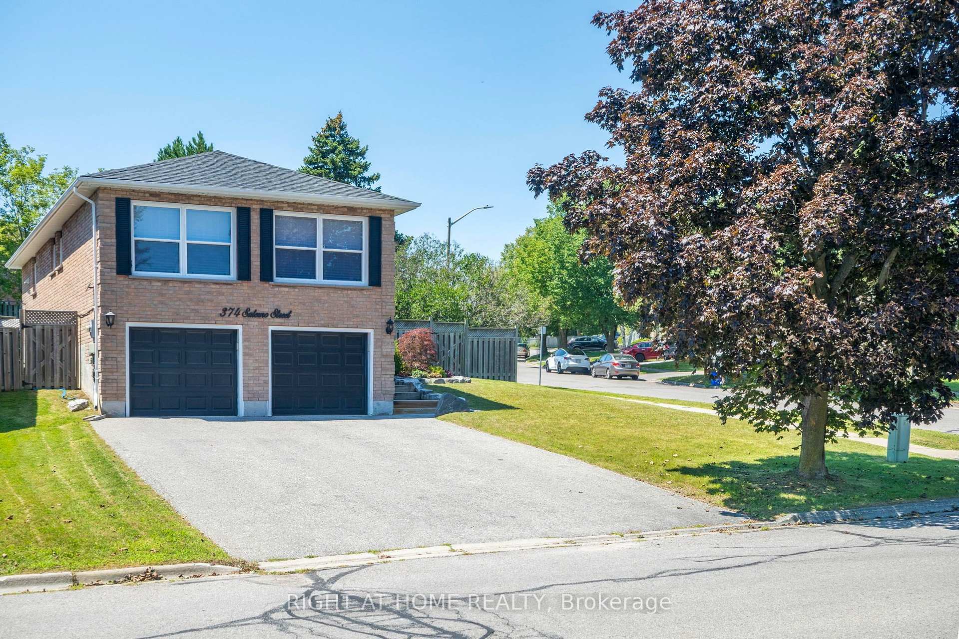 Photo of 374 Salerno Street
