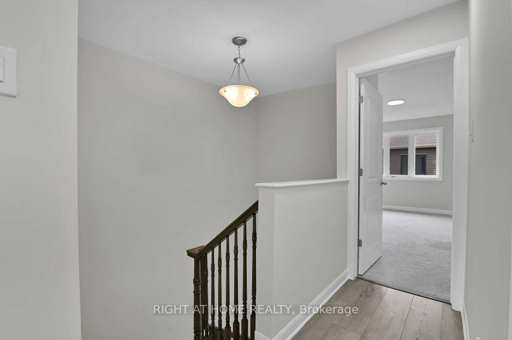 Photo 10 of 637 Prominence Way, Ottawa, Avalon East — HOMEH