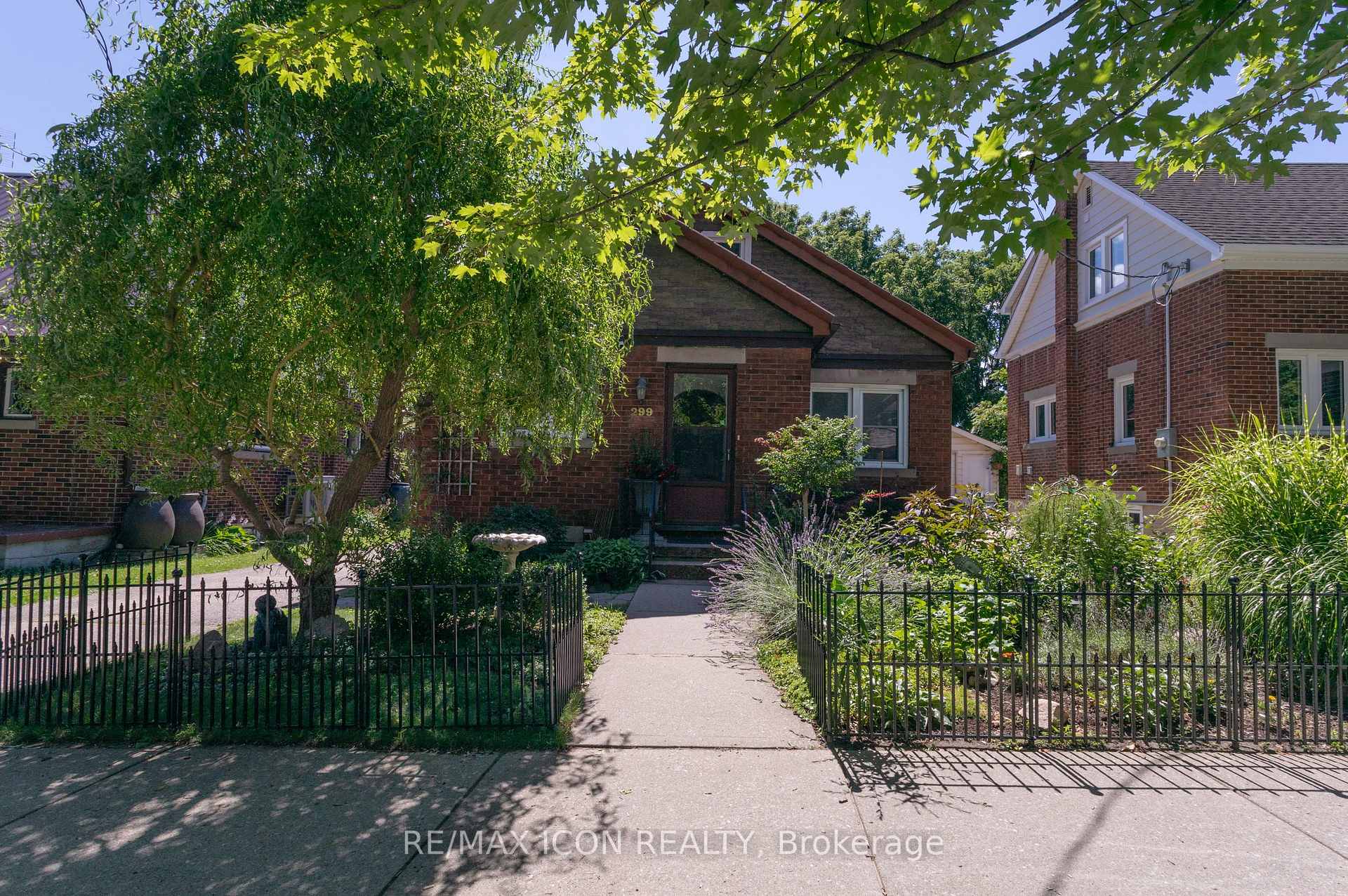 Photo 2 of 299 Park Street, Kitchener, KW Hospital — HOMEH
