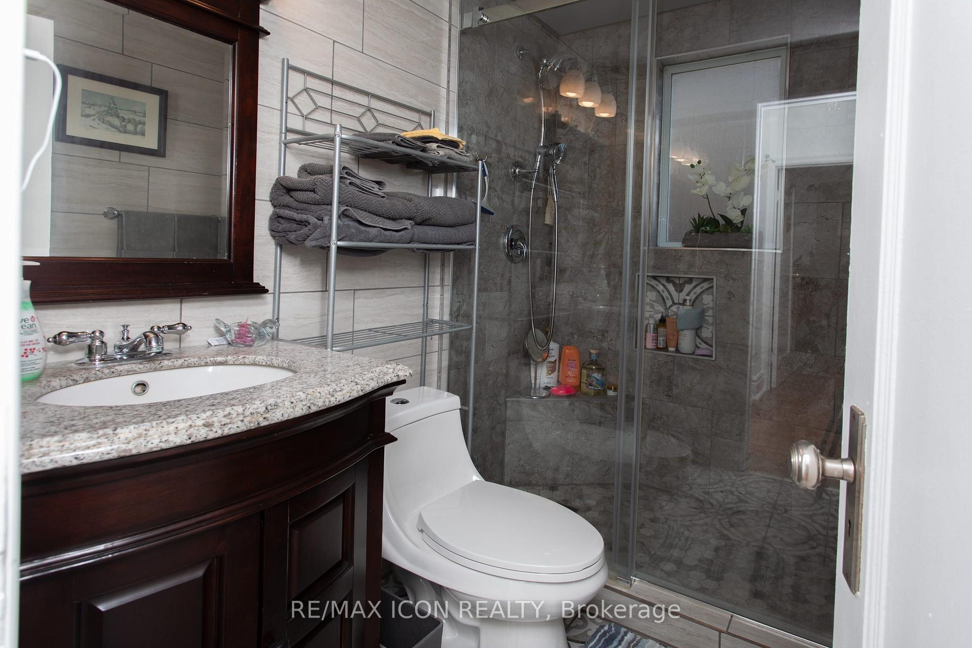 Photo 15 of 299 Park Street, Kitchener, KW Hospital — HOMEH