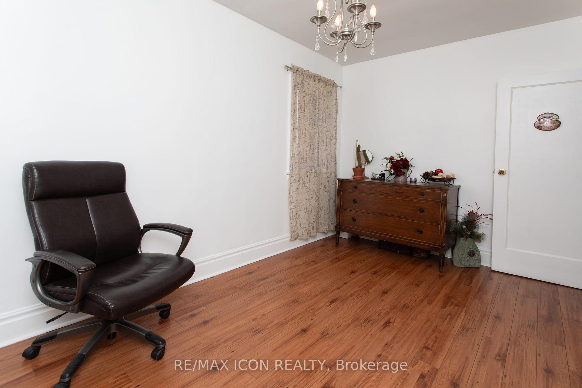 Photo 17 of 299 Park Street, Kitchener, KW Hospital — HOMEH
