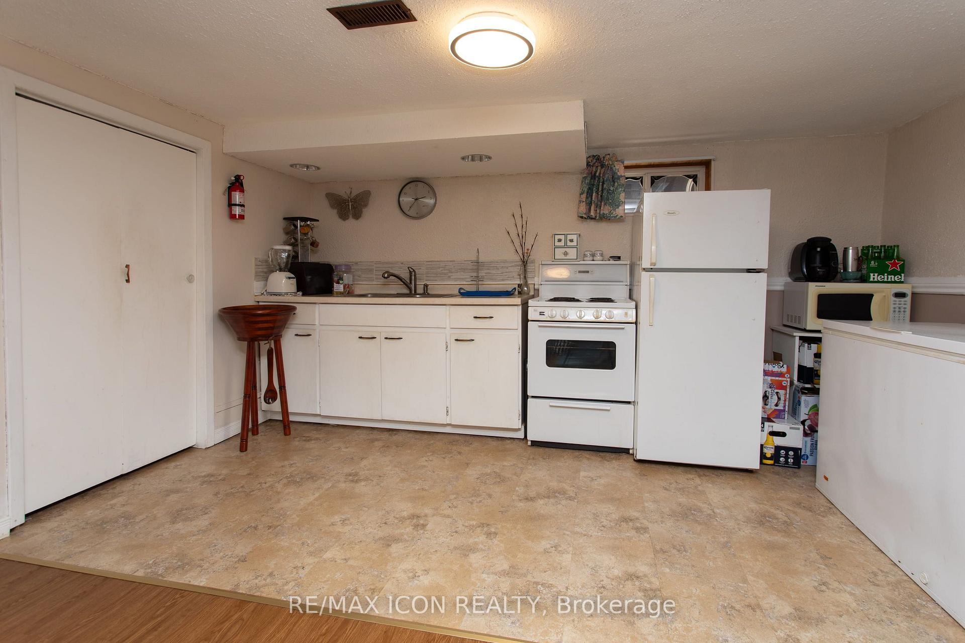 Photo 22 of 299 Park Street, Kitchener, KW Hospital — HOMEH