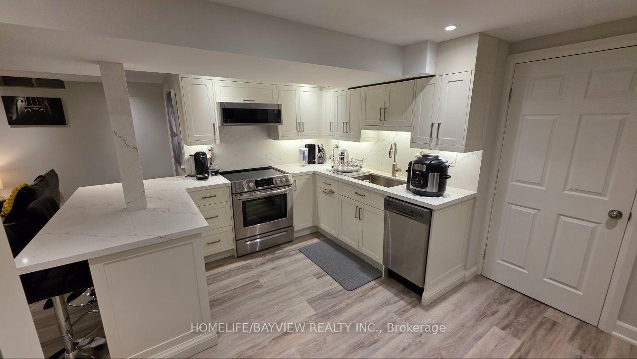 Photo 8 of Unit Basement, 385 Erin Trail, Newmarket, Bristol-London — HOMEH