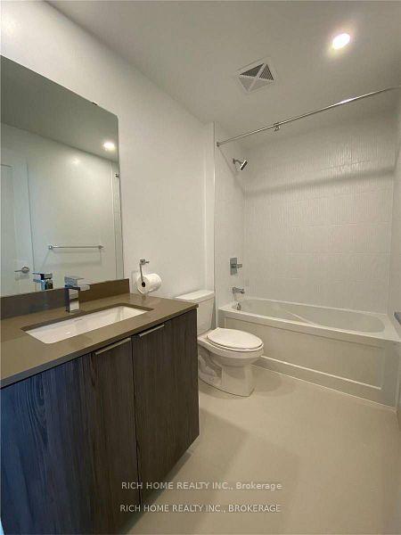 Photo 14 of 70 Annie craig Drive, Etobicoke, Mimico — HOMEH