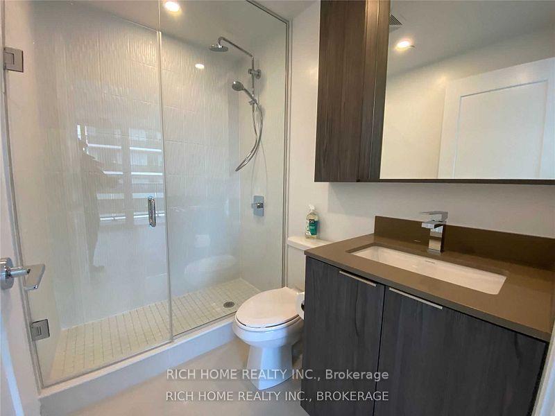 Photo 15 of 70 Annie craig Drive, Etobicoke, Mimico — HOMEH