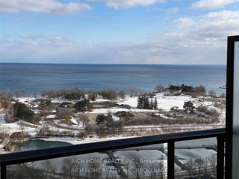 Photo 19 of 70 Annie craig Drive, Etobicoke, Mimico — HOMEH