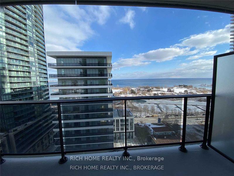 Photo 21 of 70 Annie craig Drive, Etobicoke, Mimico — HOMEH