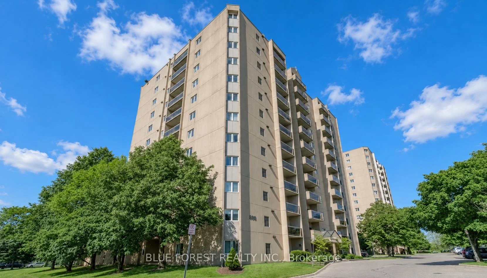 Photo 5 of Unit 906, 858 Commissioners Road E, London, South H — HOMEH