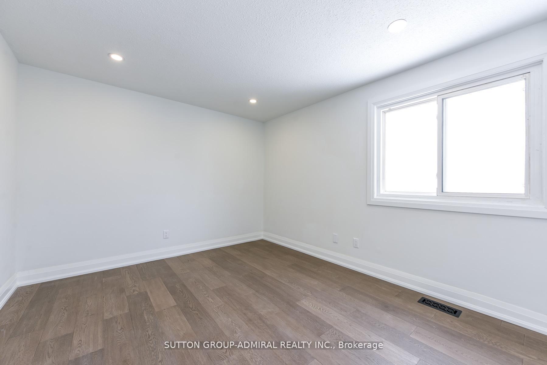 Photo 19 of 4 Hardcastle Court, Brampton, Central Park — HOMEH