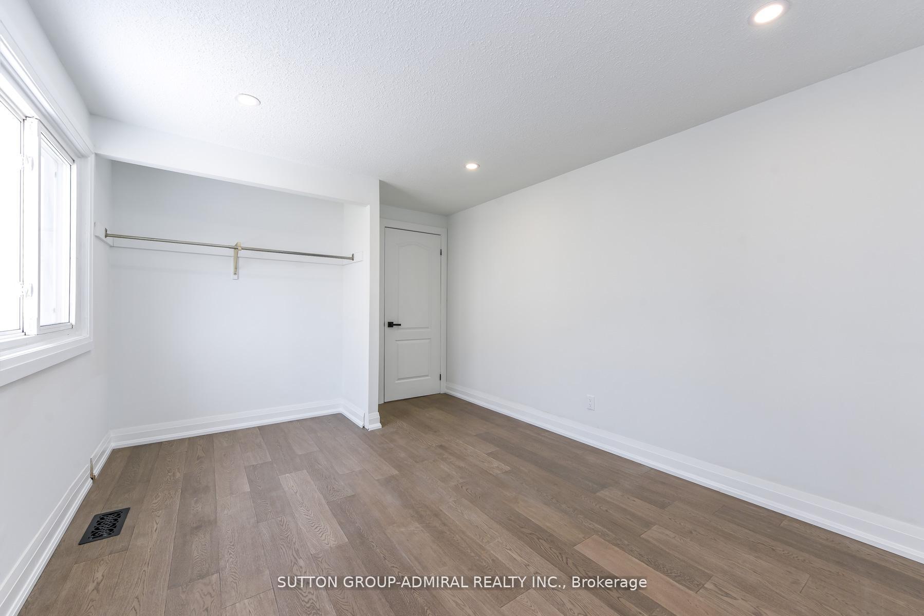 Photo 21 of 4 Hardcastle Court, Brampton, Central Park — HOMEH
