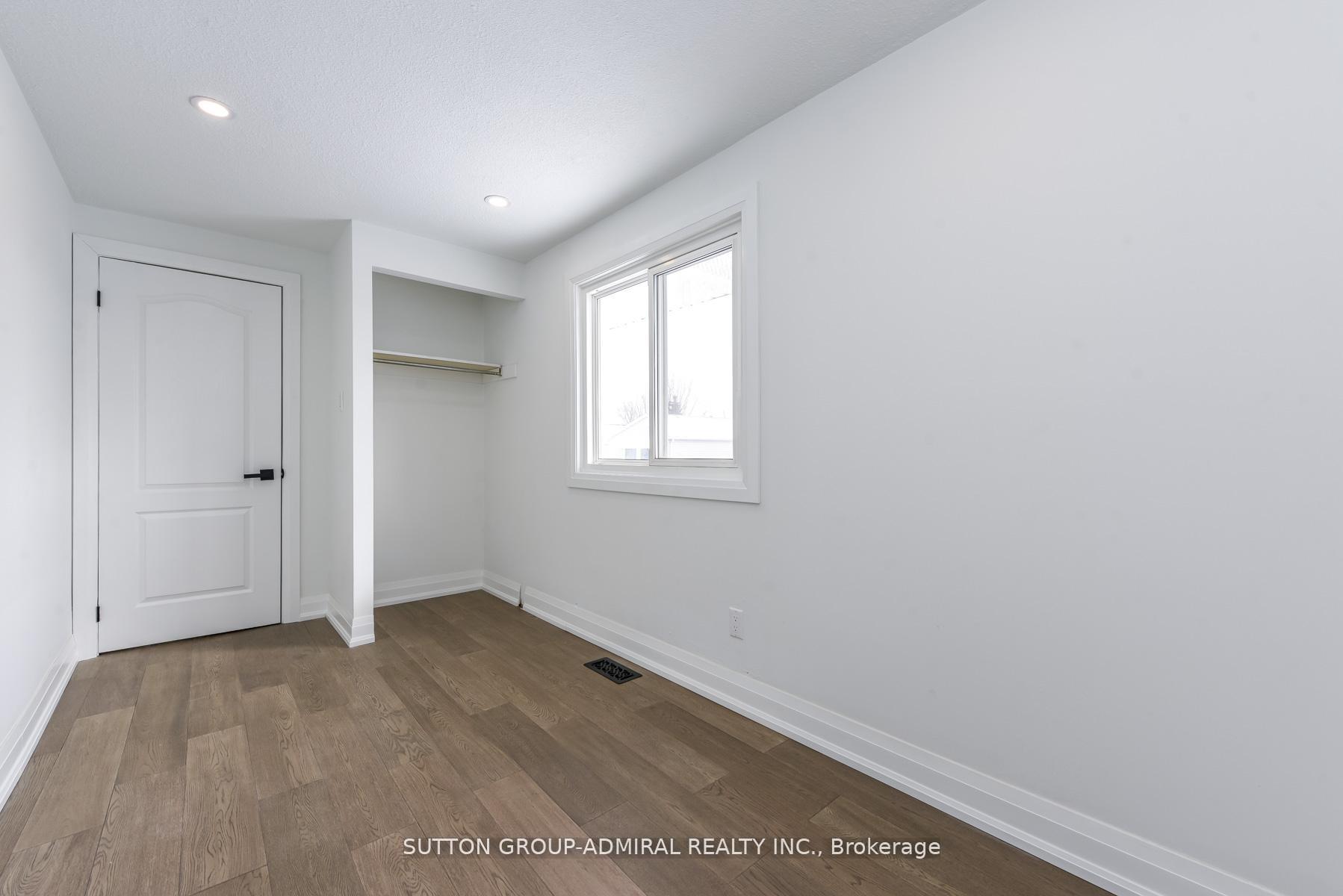 Photo 23 of 4 Hardcastle Court, Brampton, Central Park — HOMEH