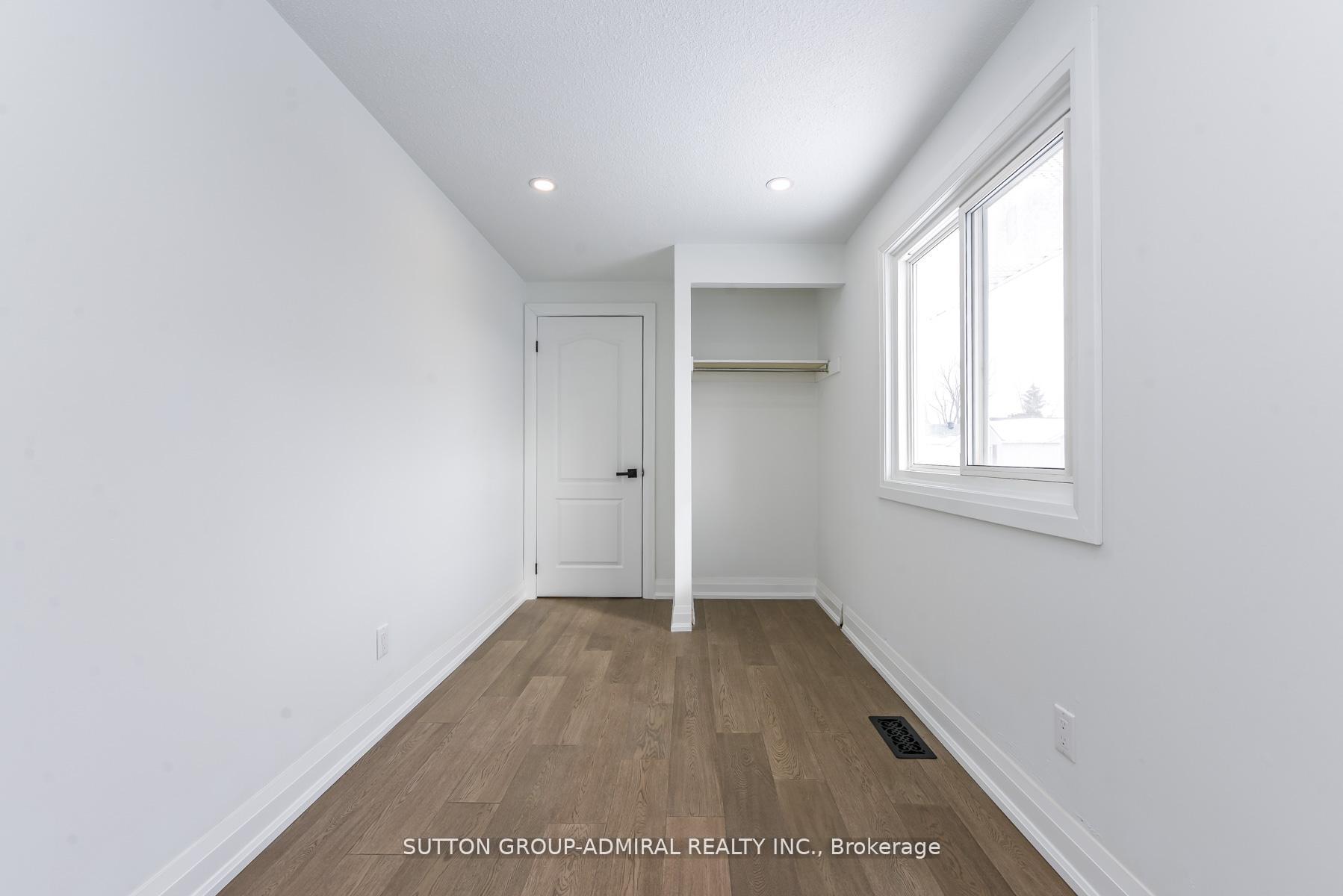 Photo 24 of 4 Hardcastle Court, Brampton, Central Park — HOMEH