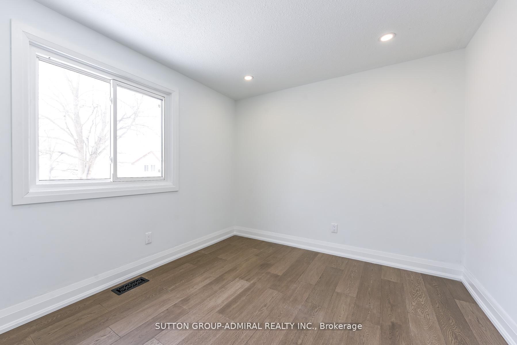 Photo 28 of 4 Hardcastle Court, Brampton, Central Park — HOMEH