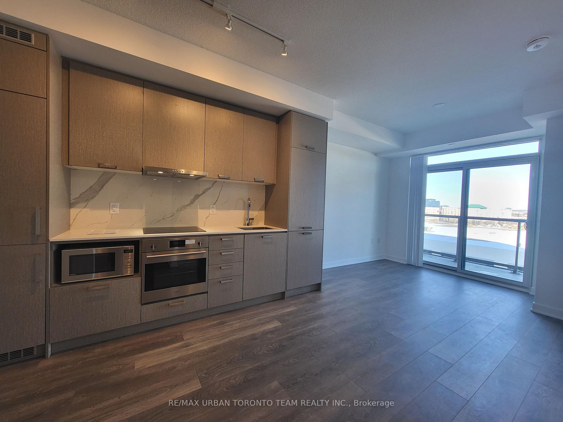 Photo 6 of Unit 601, 38 Honeycrisp Crescent, Vaughan, Vaughan Corporate Centre — HOMEH