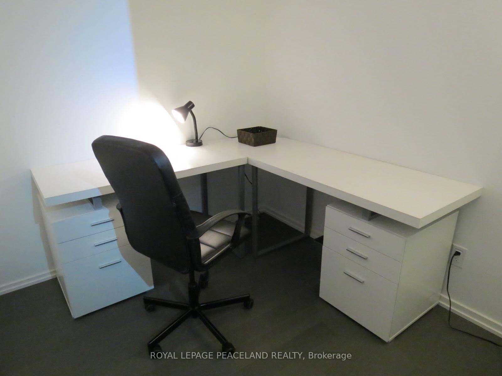 Photo 6 of Unit 809, 70 Temperance Street, Toronto, Bay Street Corridor — HOMEH