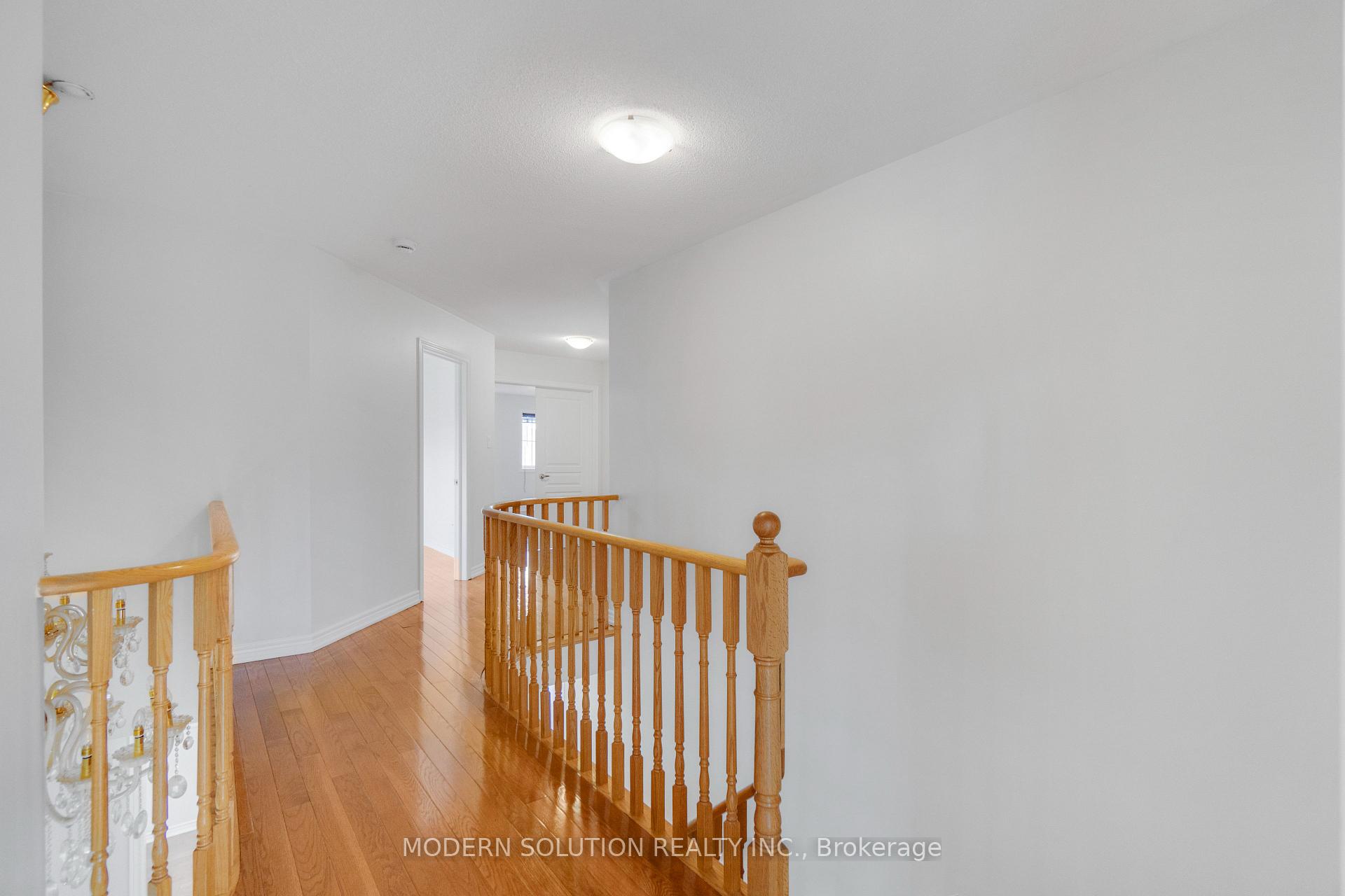 Photo 23 of 4 Overhold Crescent, Richmond Hill, Jefferson — HOMEH