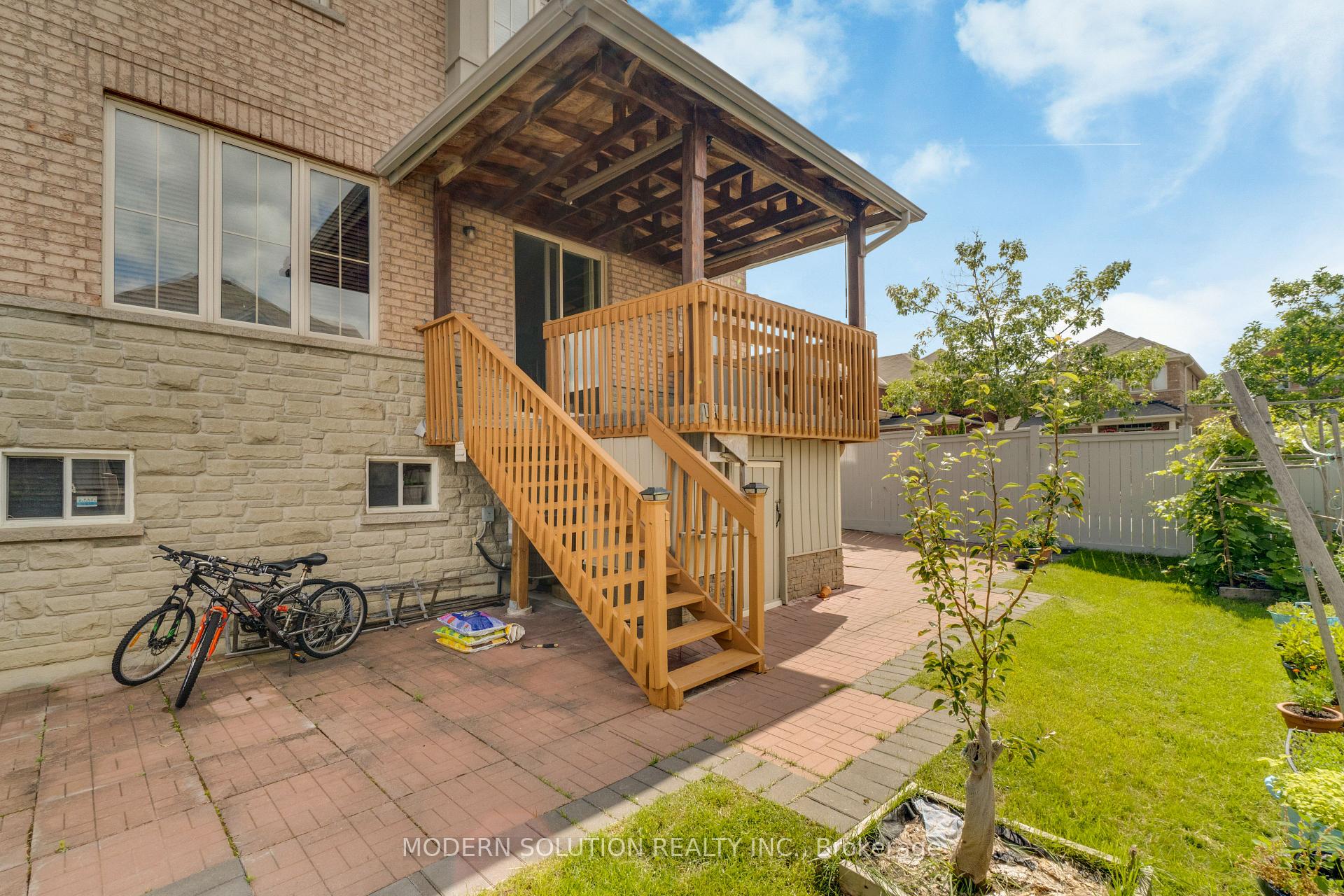 Photo 50 of 4 Overhold Crescent, Richmond Hill, Jefferson — HOMEH