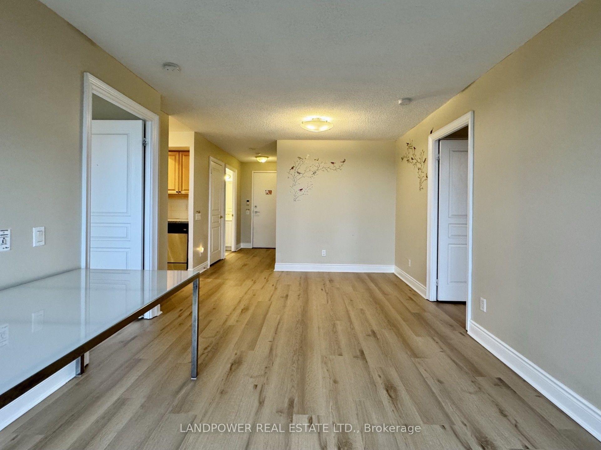Photo 5 of Unit 1901, 10 Northtown Way, North York, Willowdale East — HOMEH