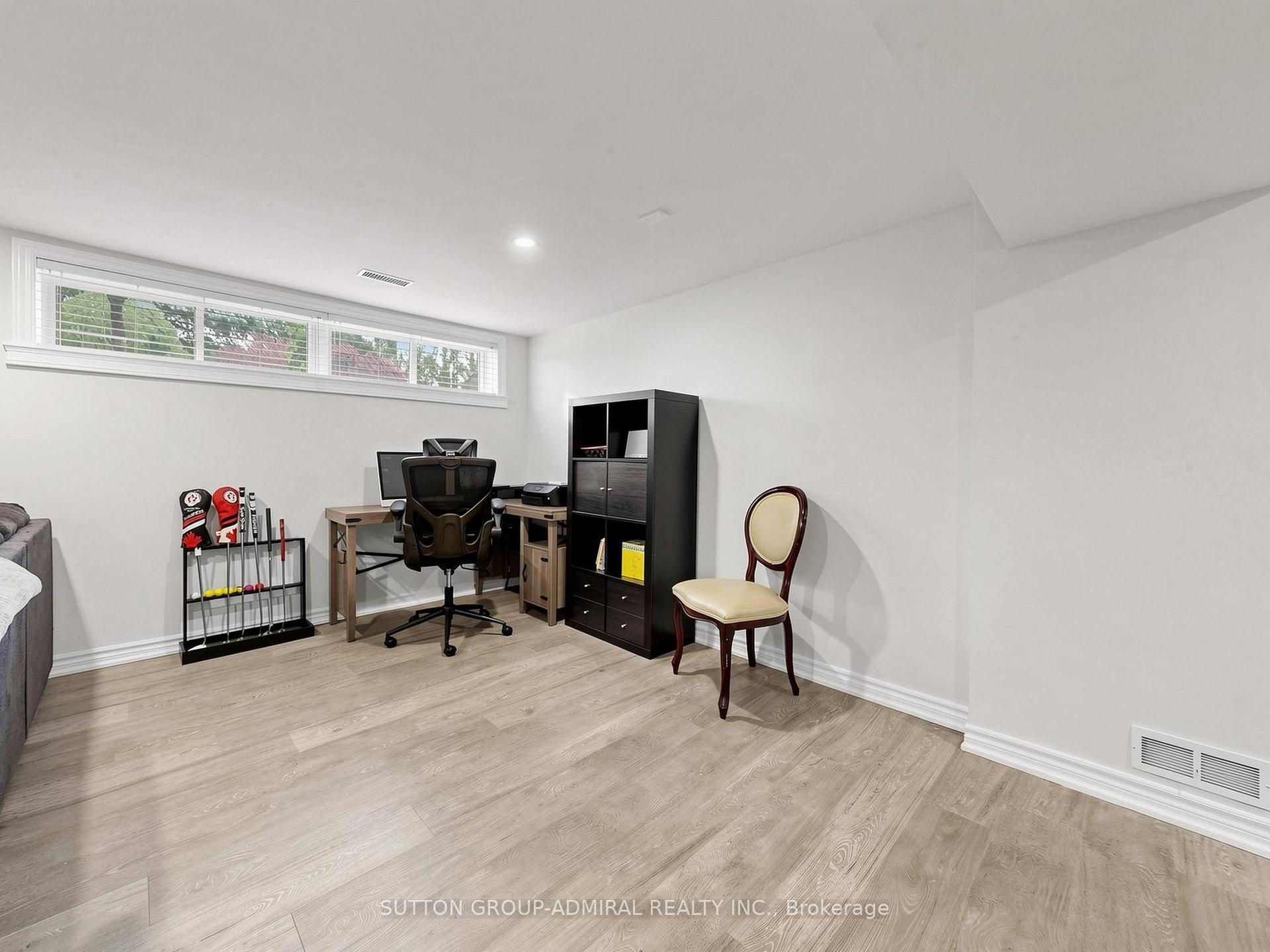 Photo 29 of 1864 Hindhead Road, Mississauga, Clarkson — HOMEH