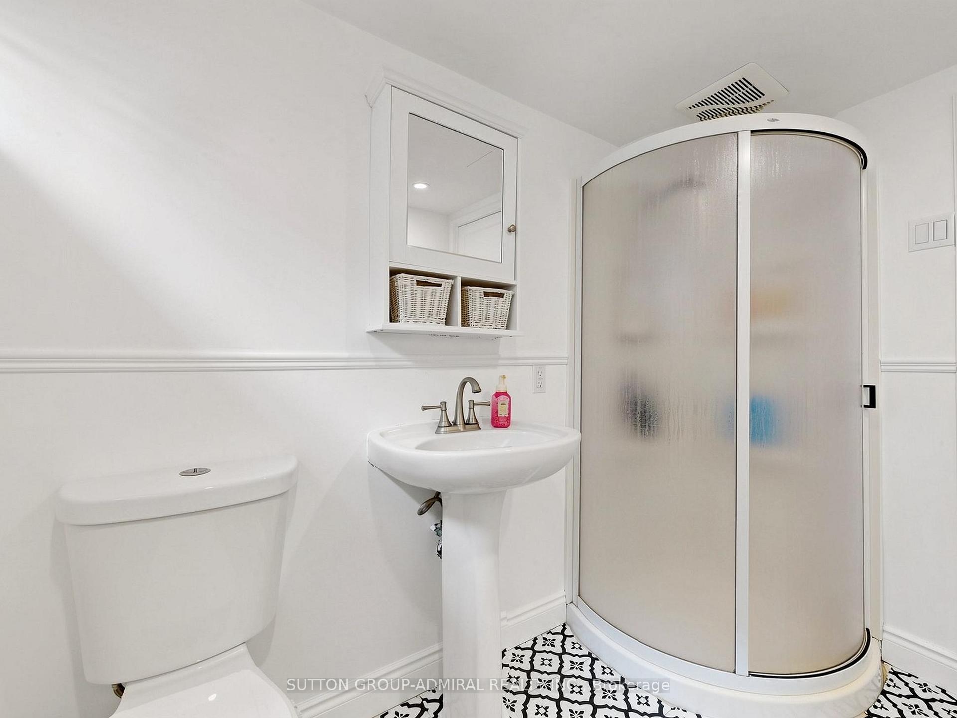 Photo 32 of 1864 Hindhead Road, Mississauga, Clarkson — HOMEH