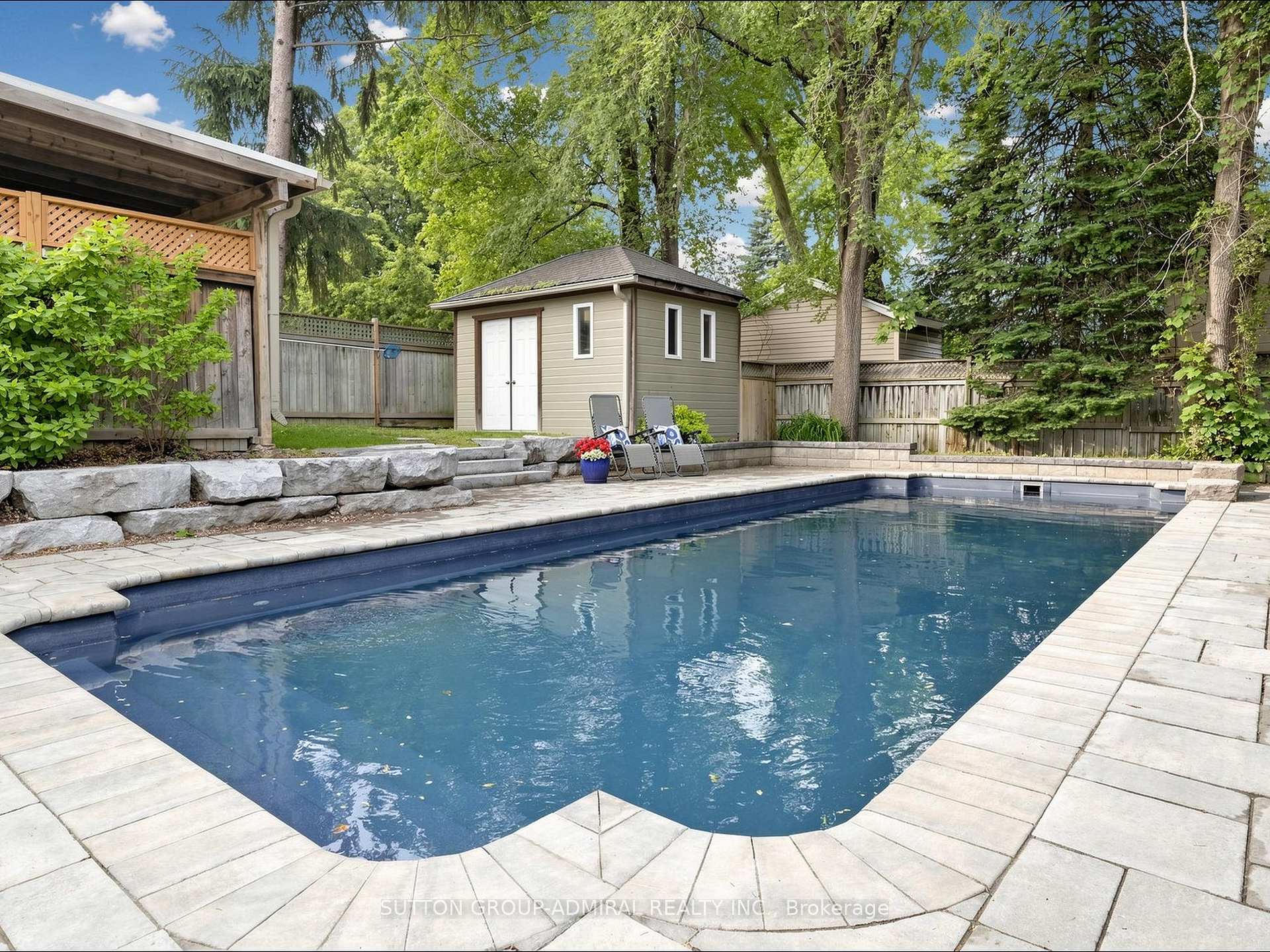 Photo 41 of 1864 Hindhead Road, Mississauga, Clarkson — HOMEH