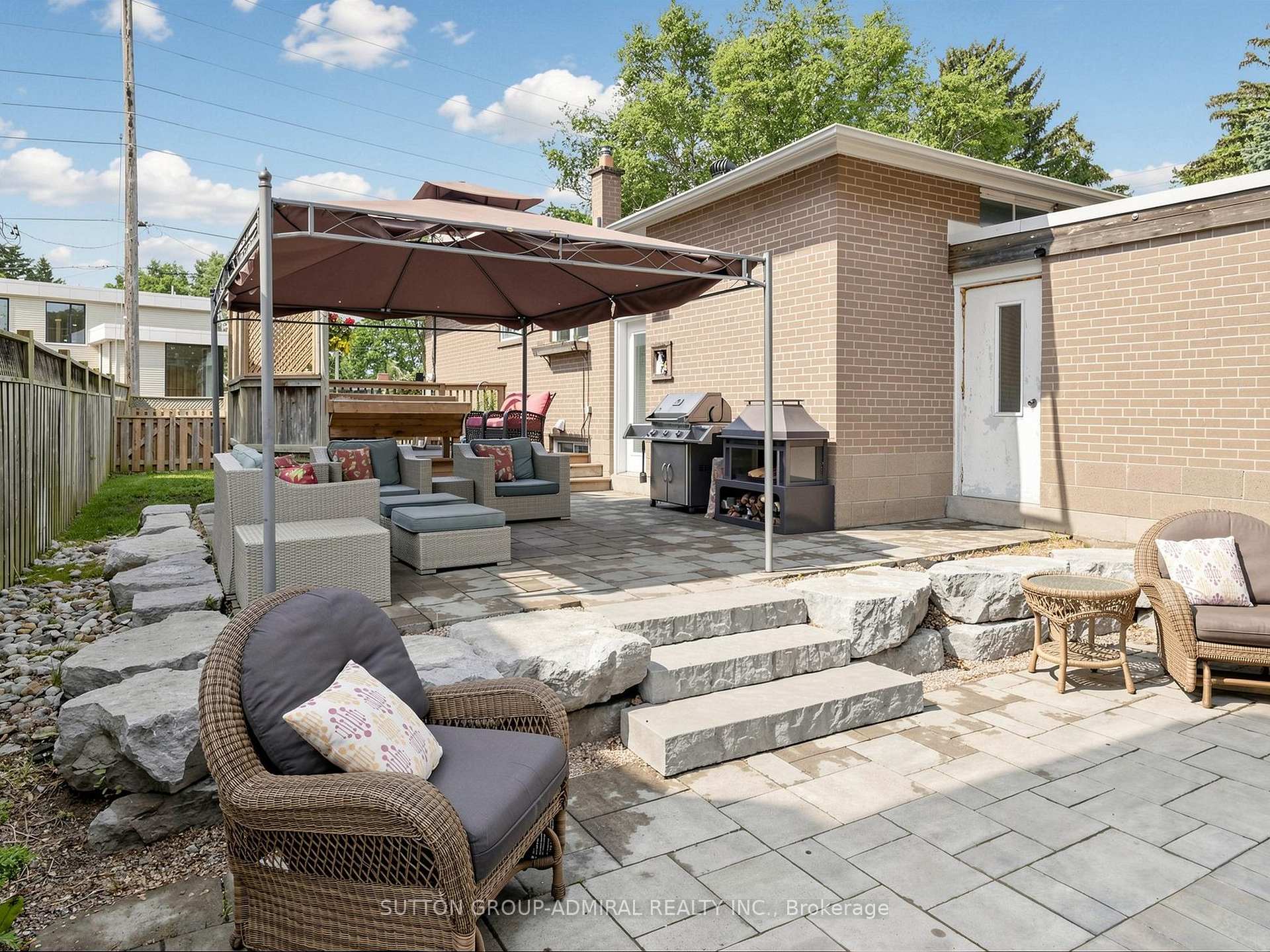Photo 42 of 1864 Hindhead Road, Mississauga, Clarkson — HOMEH