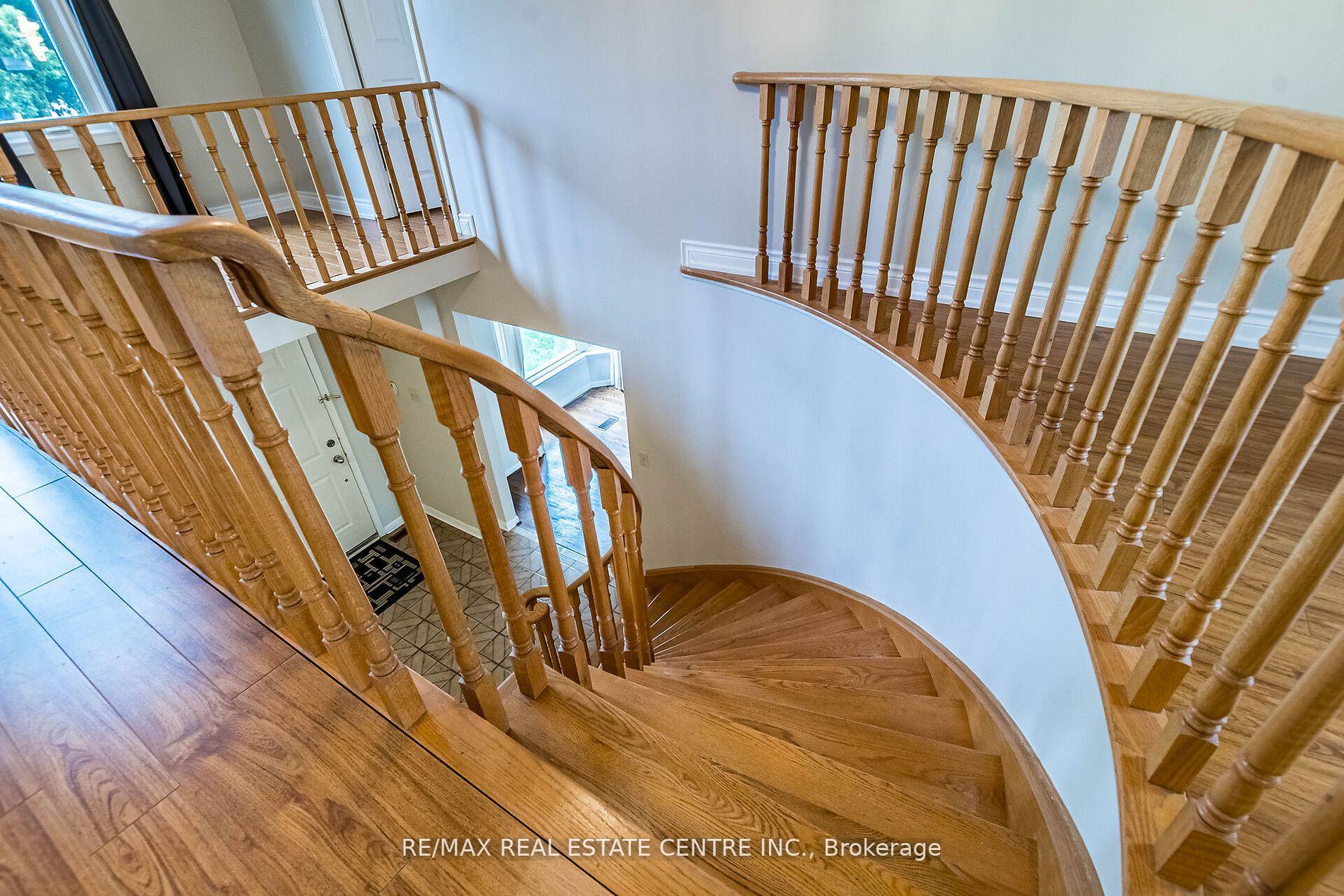 Photo 9 of 1134 Deer Run, Mississauga, Creditview — HOMEH