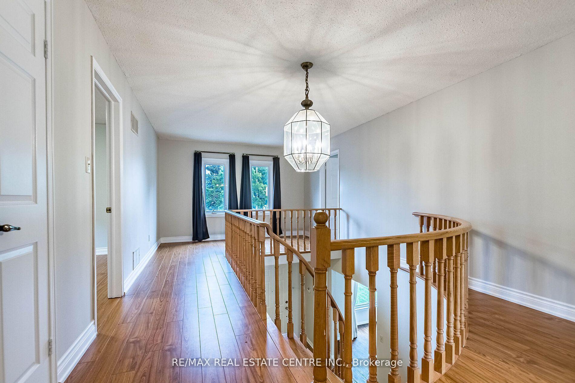 Photo 17 of 1134 Deer Run, Mississauga, Creditview — HOMEH