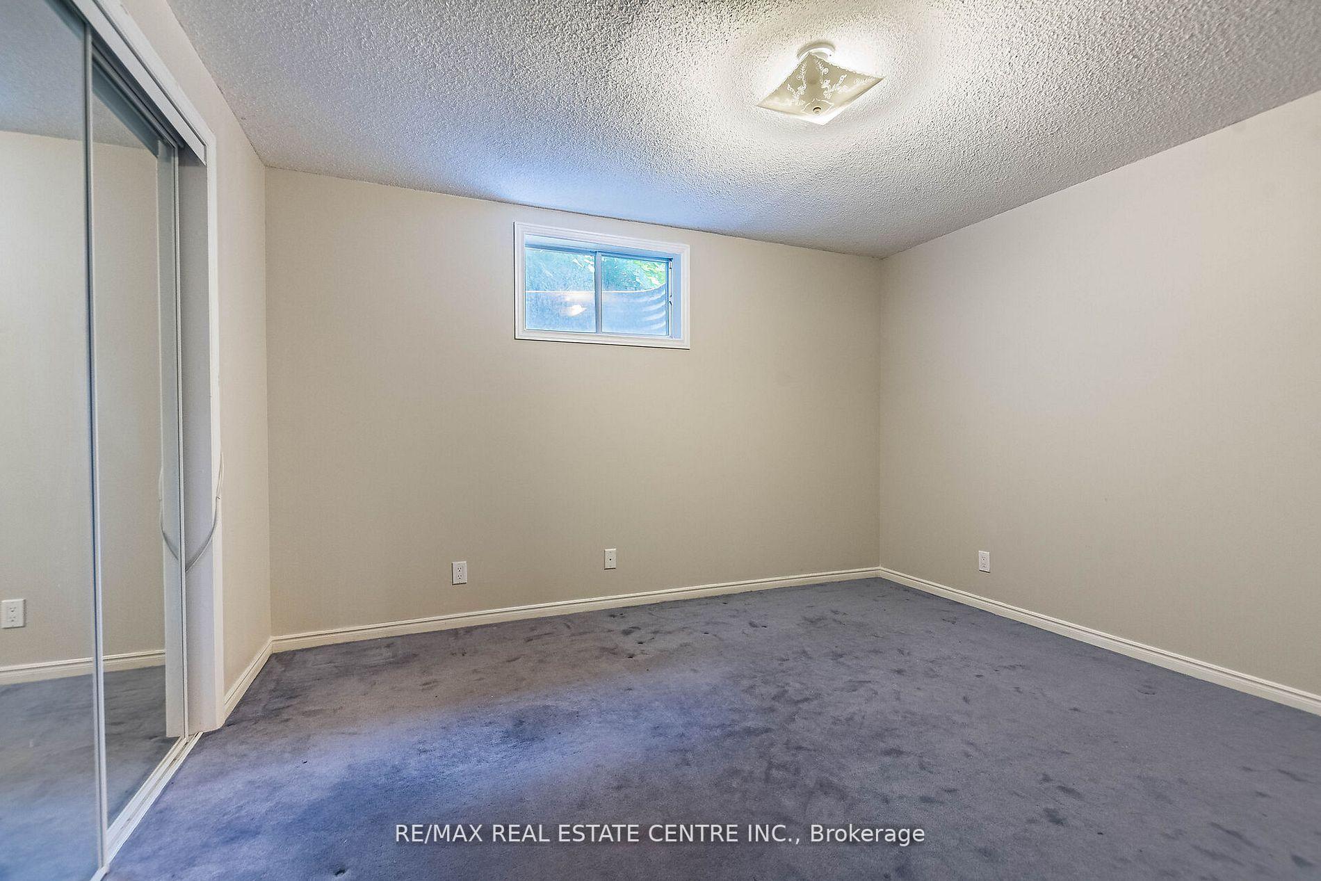 Photo 18 of 1134 Deer Run, Mississauga, Creditview — HOMEH