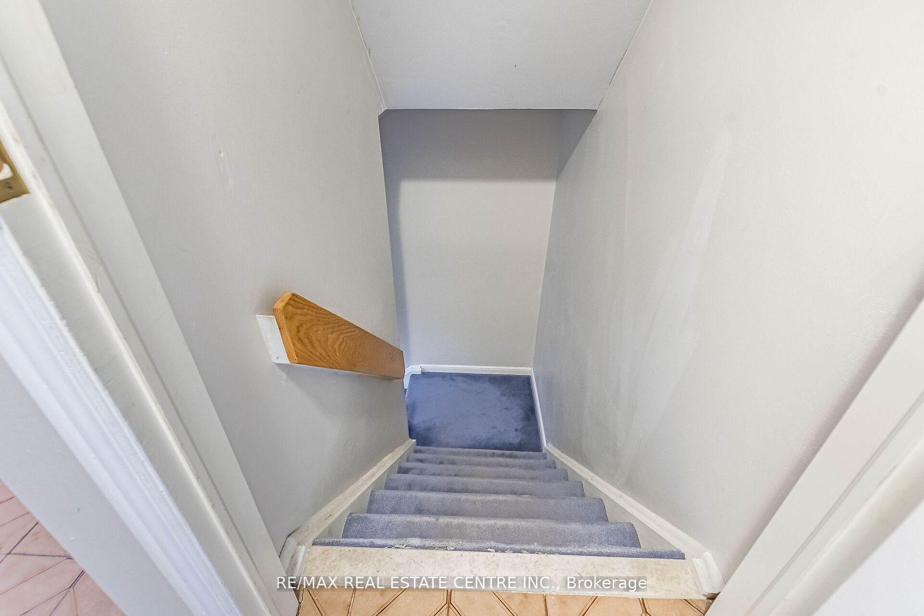 Photo 37 of 1134 Deer Run, Mississauga, Creditview — HOMEH