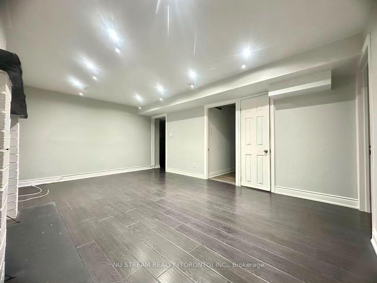 Photo 4 of 4144 Lastrada Lower Heights, Mississauga, Creditview — HOMEH