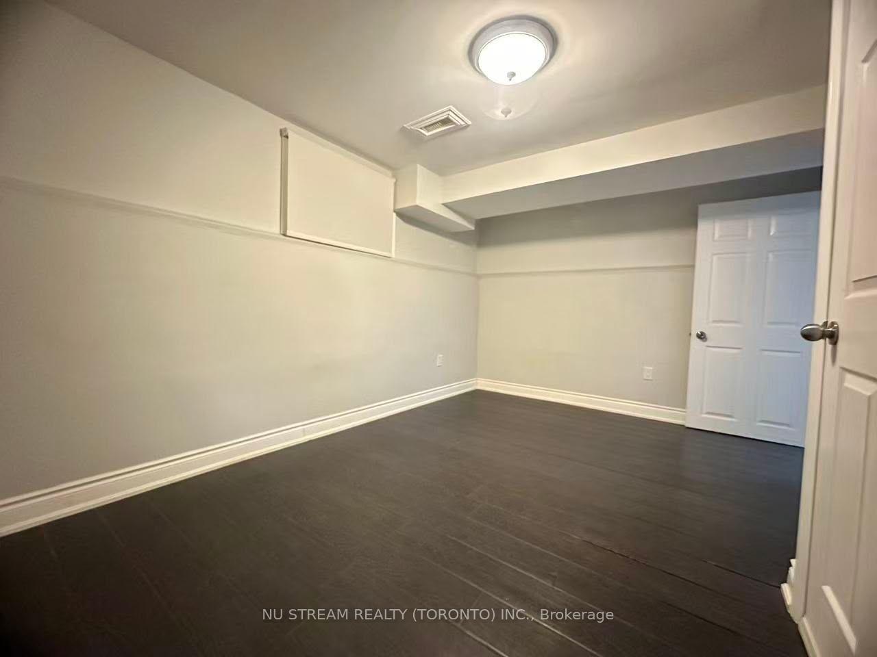 Photo 6 of 4144 Lastrada Lower Heights, Mississauga, Creditview — HOMEH