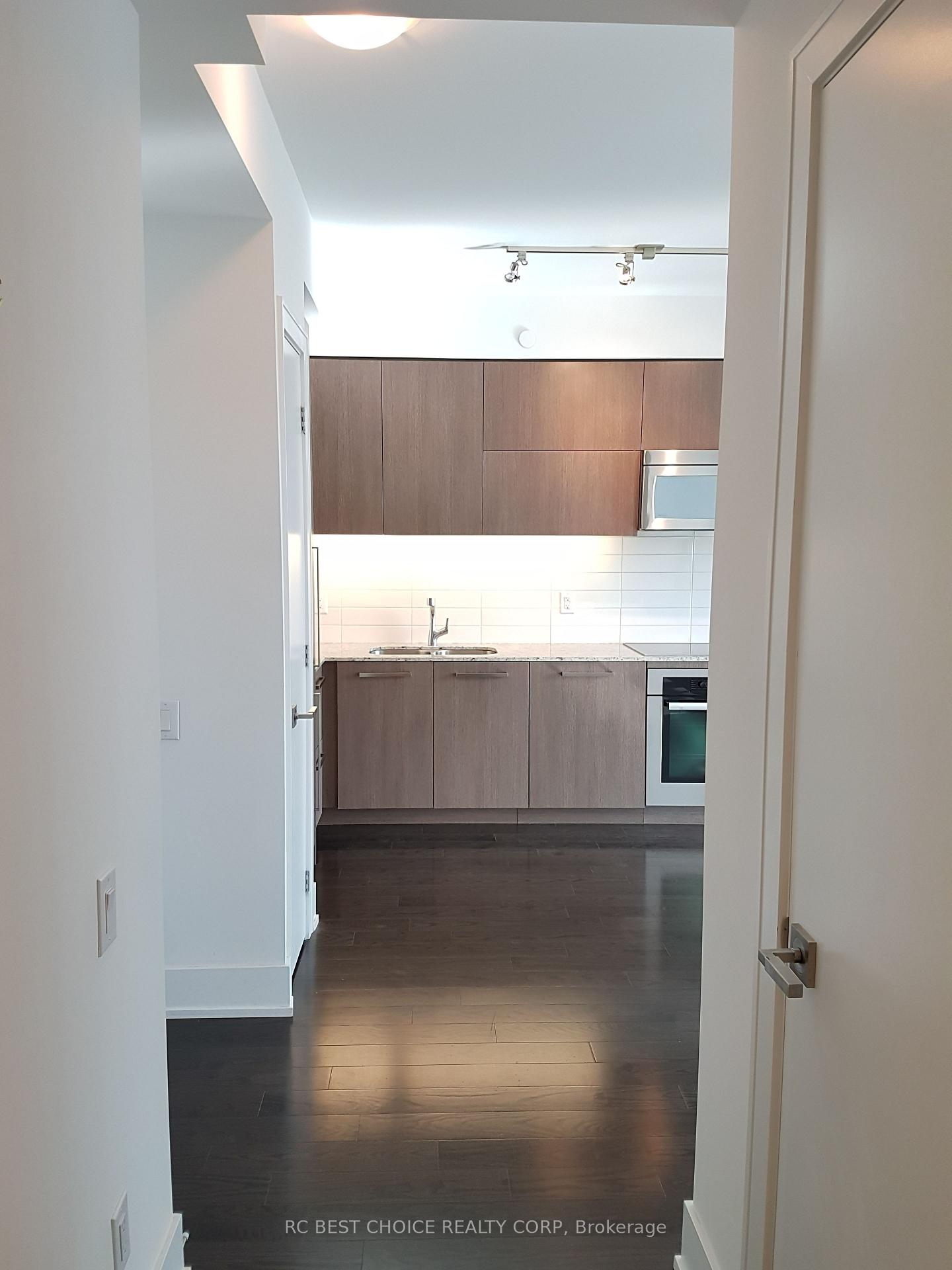 Photo 12 of Unit 405, 170 Avenue Road, Toronto, The Annex — HOMEH