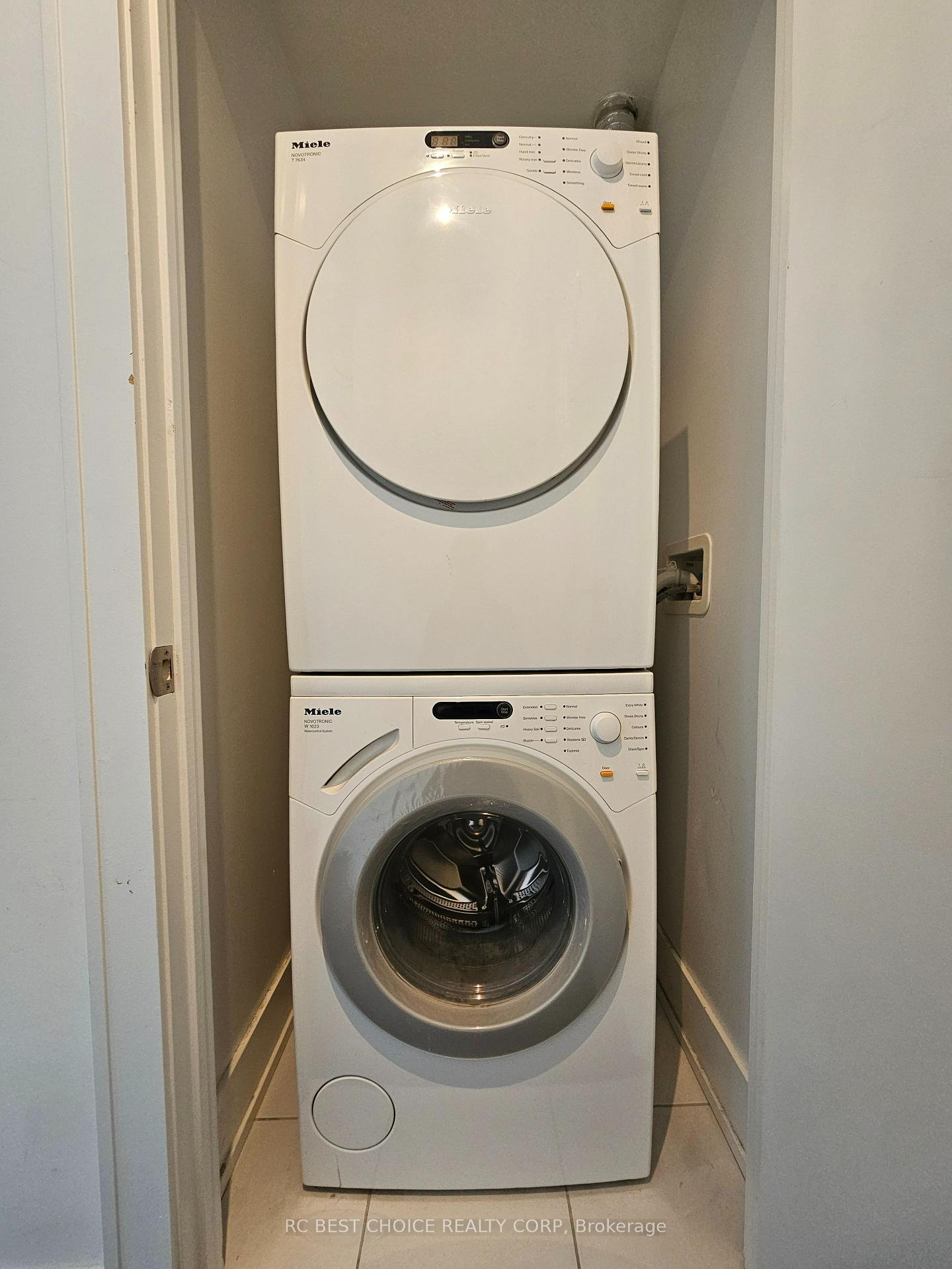 Photo 13 of Unit 405, 170 Avenue Road, Toronto, The Annex — HOMEH