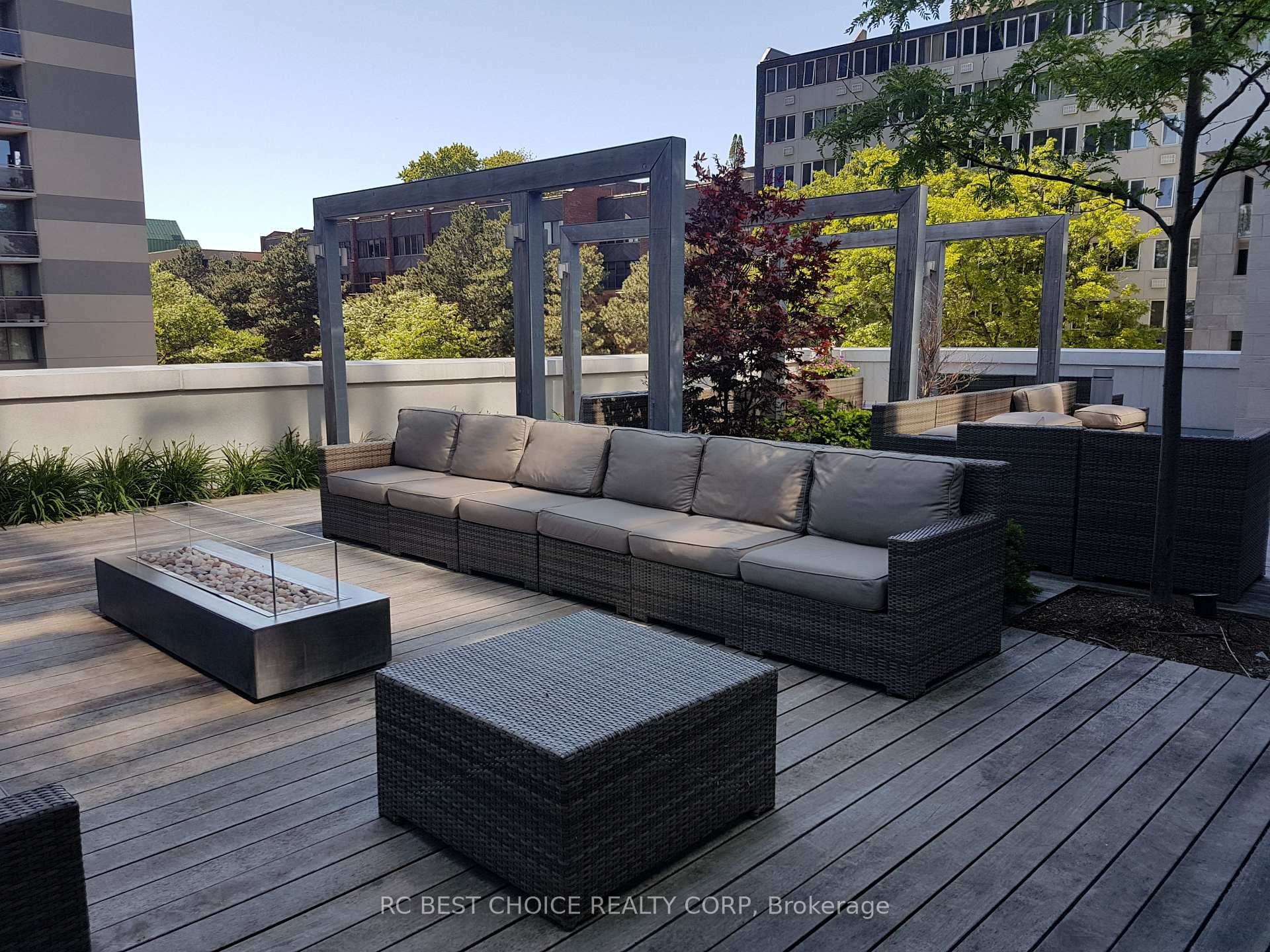 Photo 37 of Unit 405, 170 Avenue Road, Toronto, The Annex — HOMEH