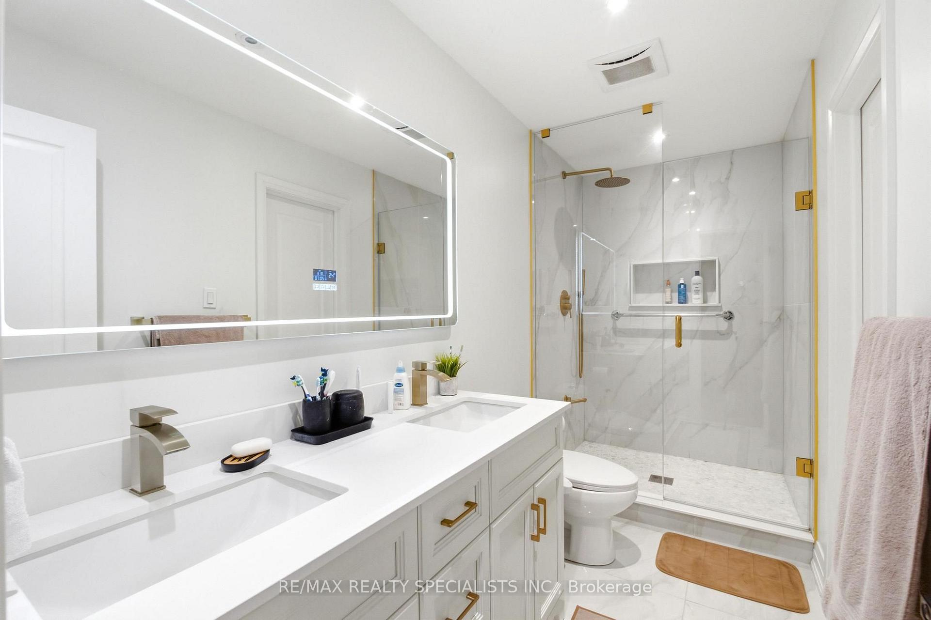 Photo 20 of 29 Blackthorn Lane, Brampton, Brampton North — HOMEH