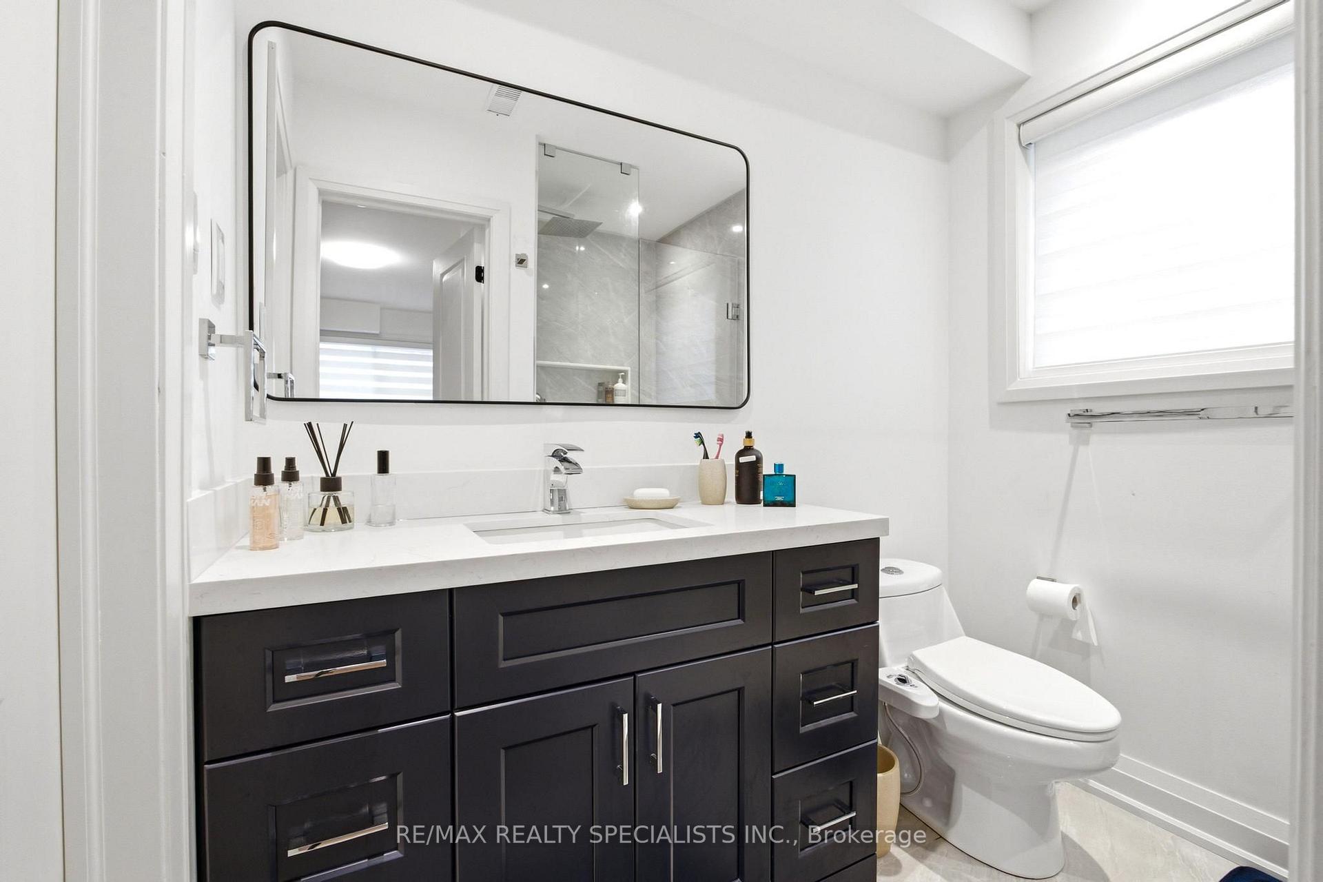 Photo 26 of 29 Blackthorn Lane, Brampton, Brampton North — HOMEH