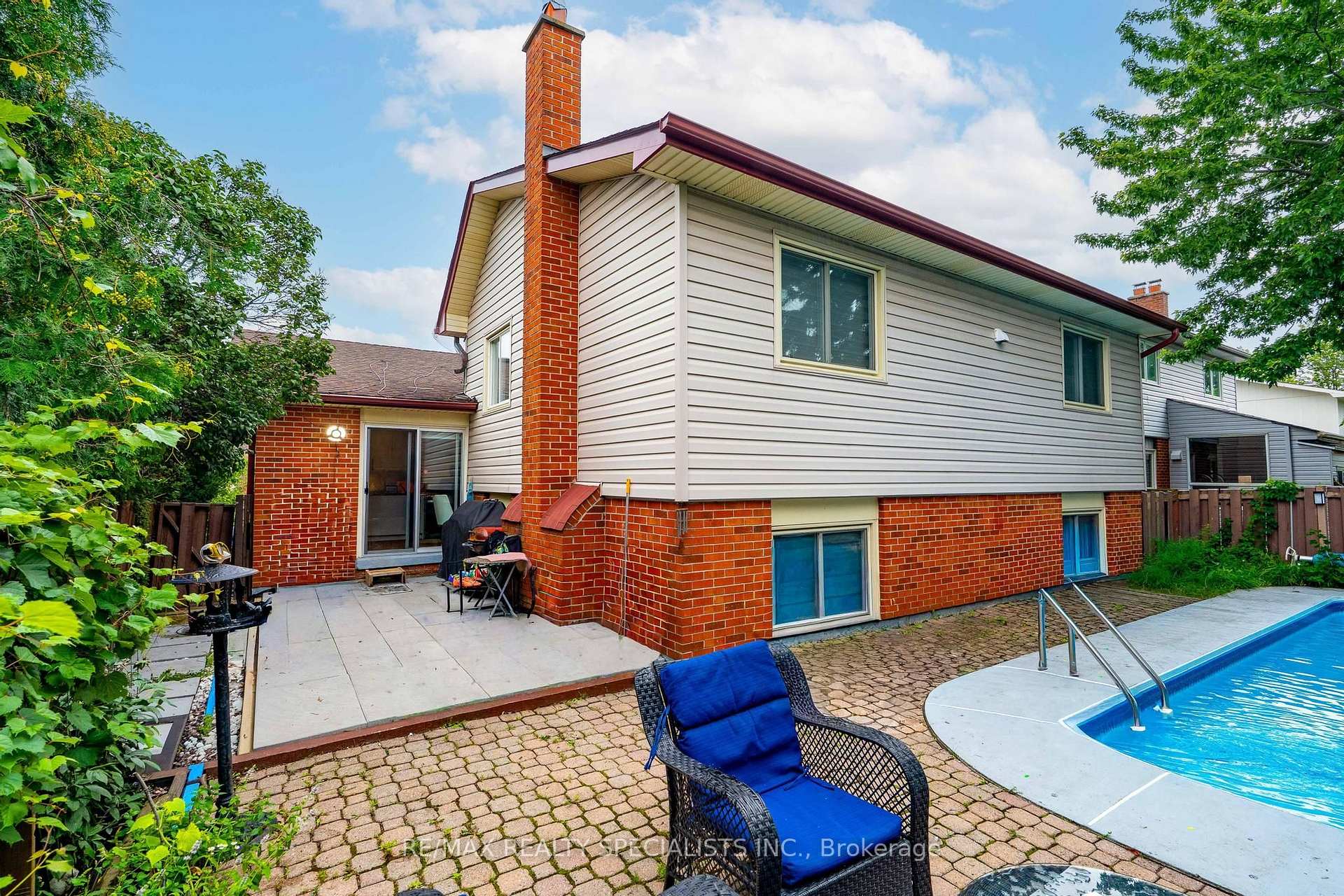 Photo 33 of 29 Blackthorn Lane, Brampton, Brampton North — HOMEH