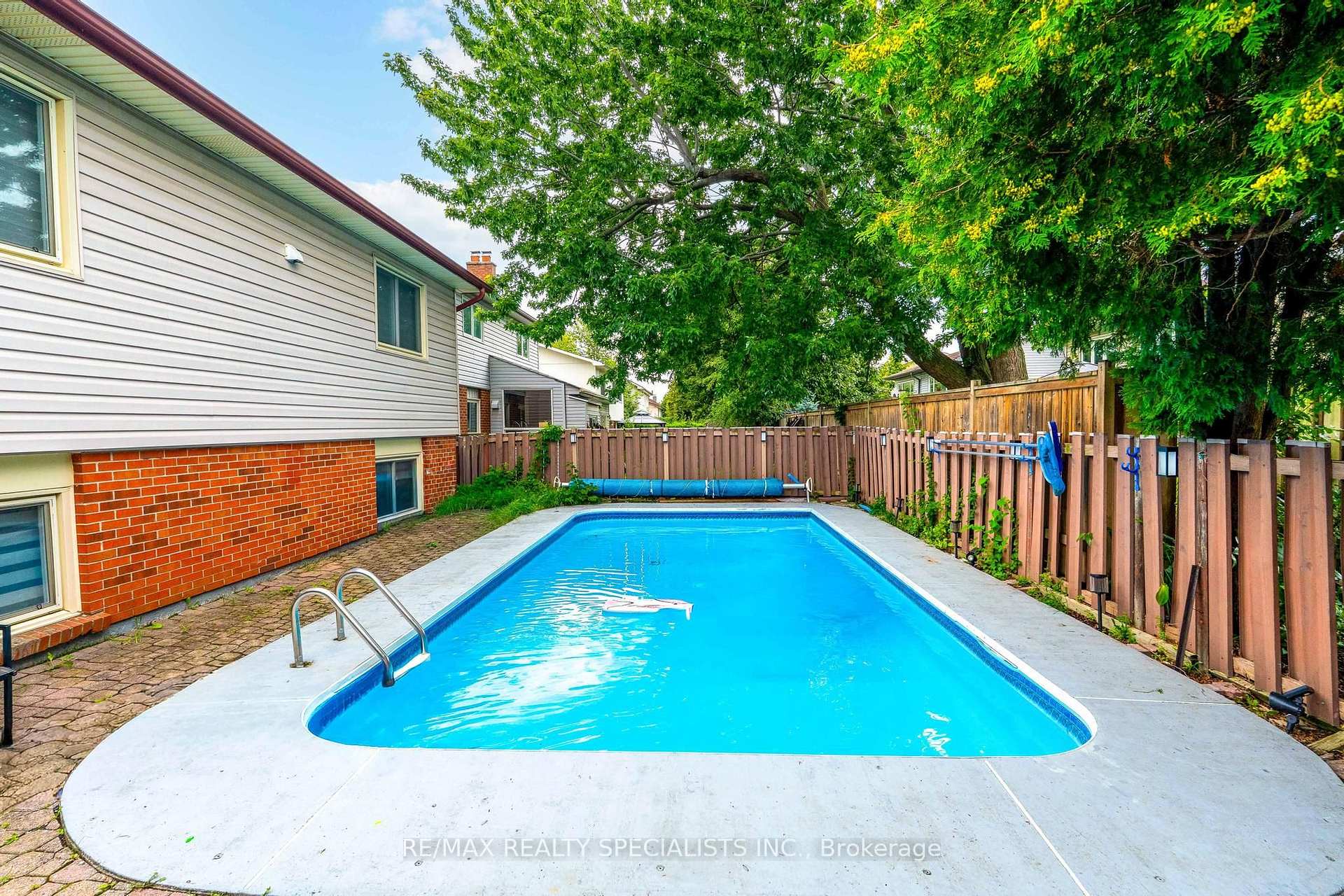 Photo 36 of 29 Blackthorn Lane, Brampton, Brampton North — HOMEH