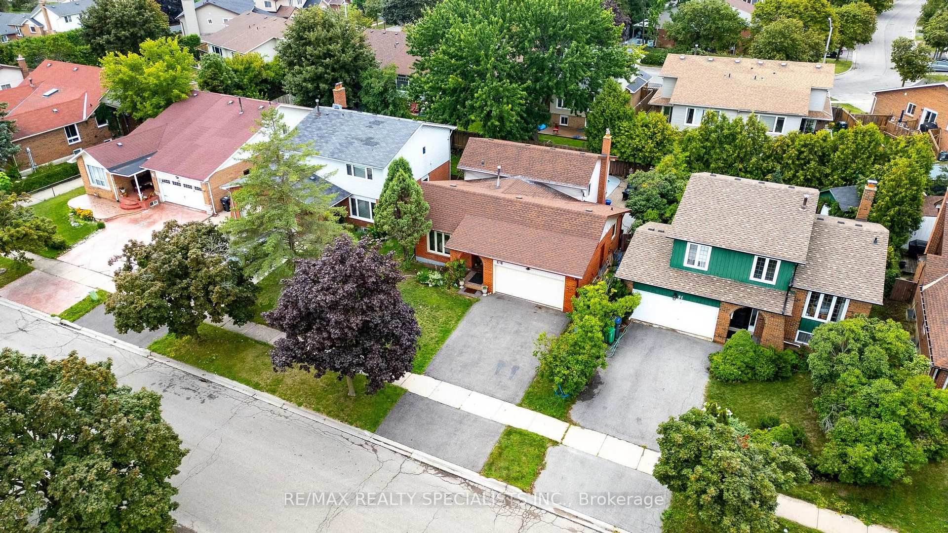Photo 39 of 29 Blackthorn Lane, Brampton, Brampton North — HOMEH